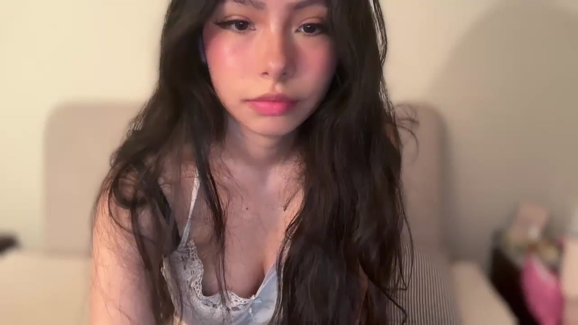 Gallery image thumbnail from ItsGoddessMia's myfreecams stream on, 06/23/2025, 13:18 image 14 of 20