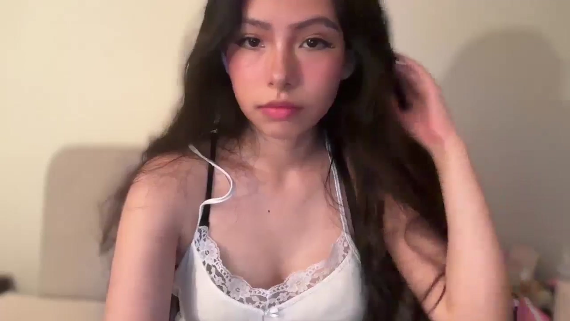 Gallery image thumbnail from ItsGoddessMia's myfreecams stream on, 06/23/2025, 13:18 image 18 of 20