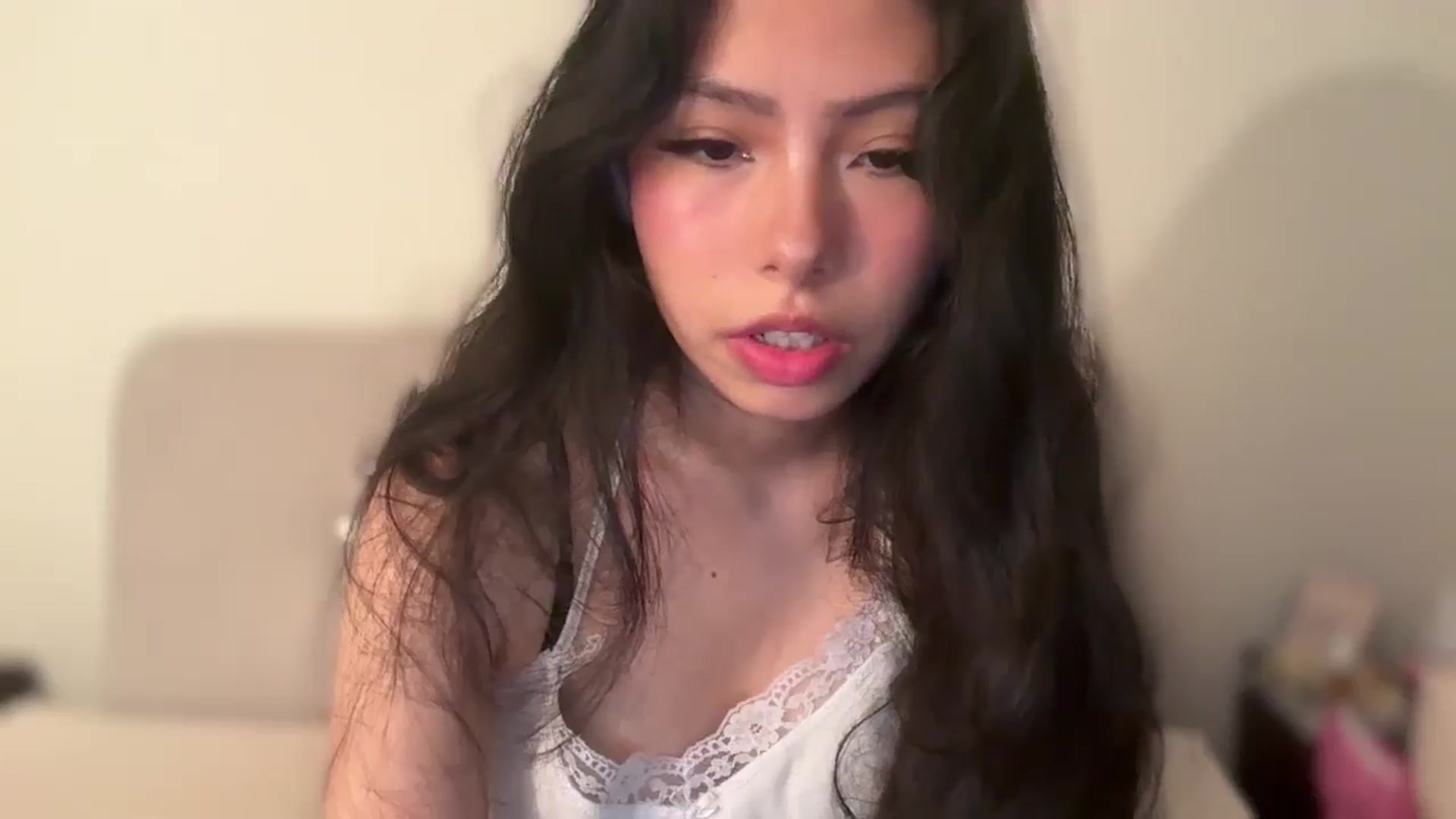 Gallery image thumbnail from ItsGoddessMia's myfreecams stream on, 06/23/2025, 13:18 image 9 of 20