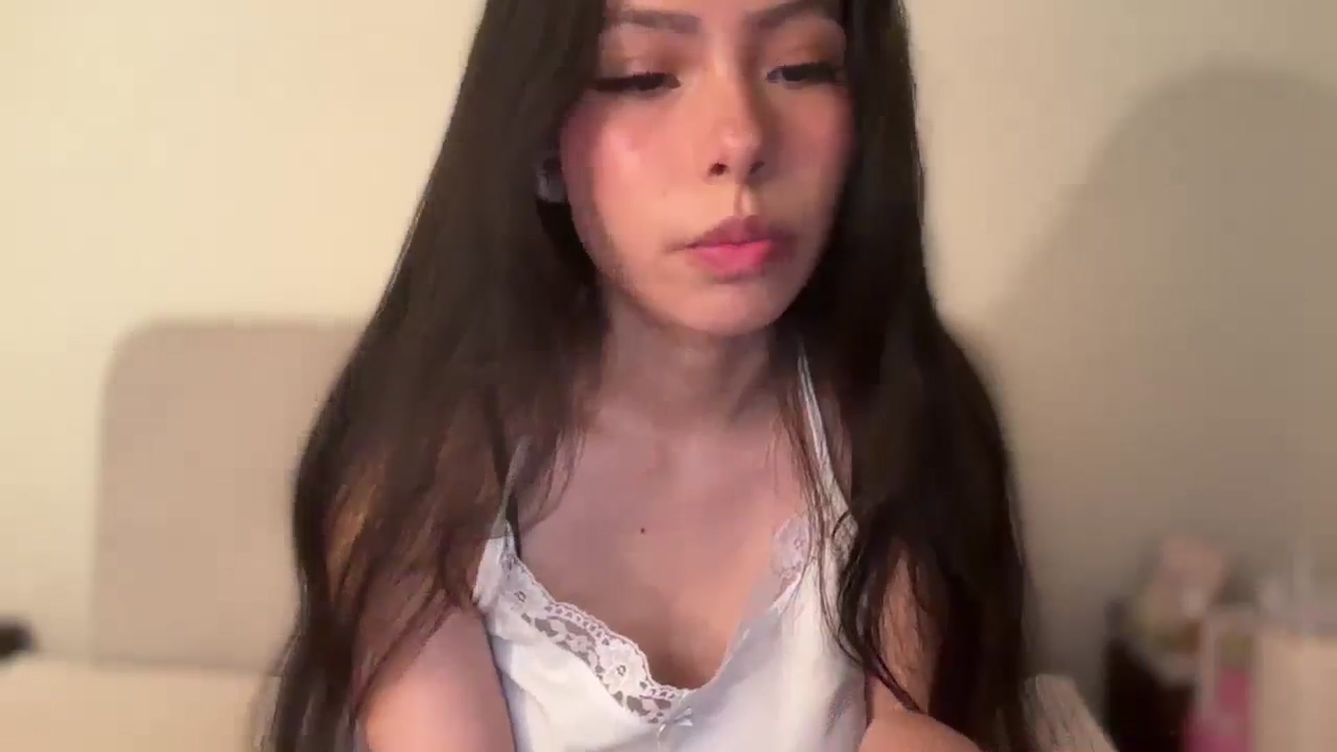 Gallery image thumbnail from ItsGoddessMia's myfreecams stream on, 06/23/2025, 15:16 image 15 of 20