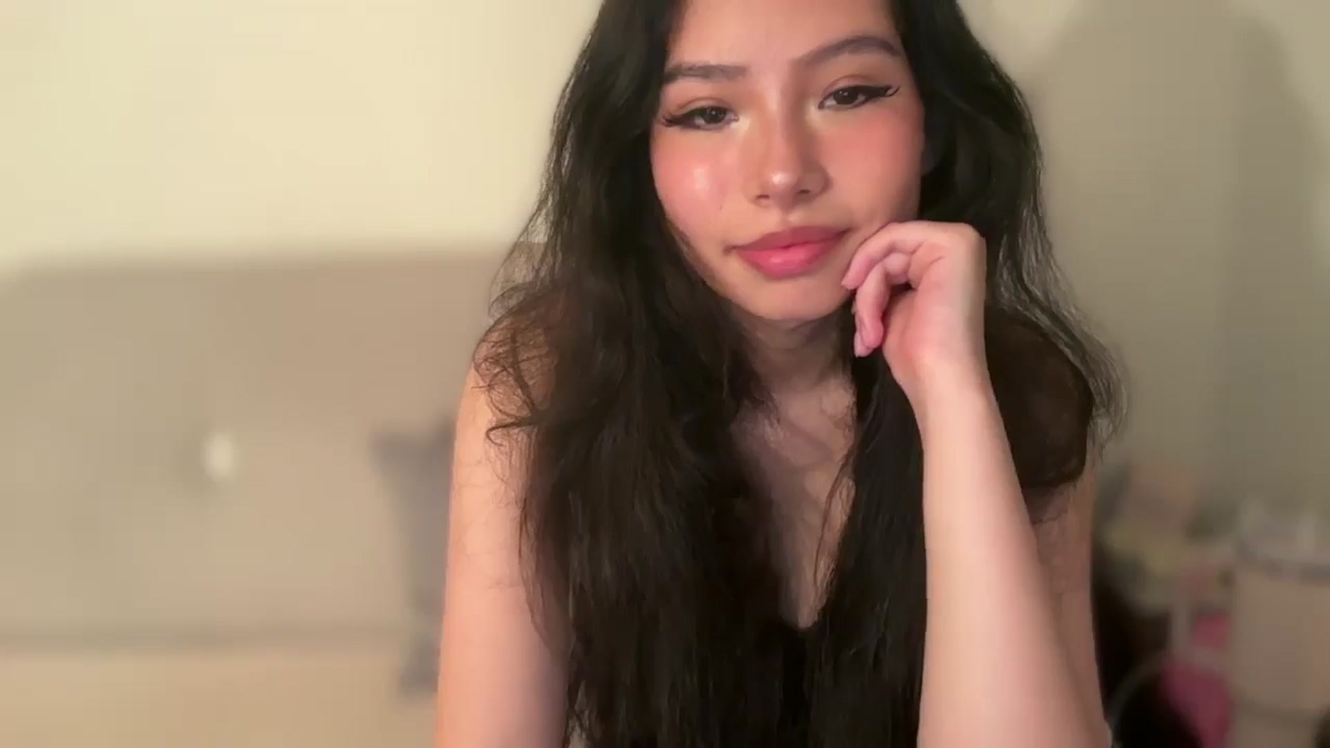 Gallery image thumbnail from ItsGoddessMia's myfreecams stream on, 06/24/2025, 15:09 image 2 of 20