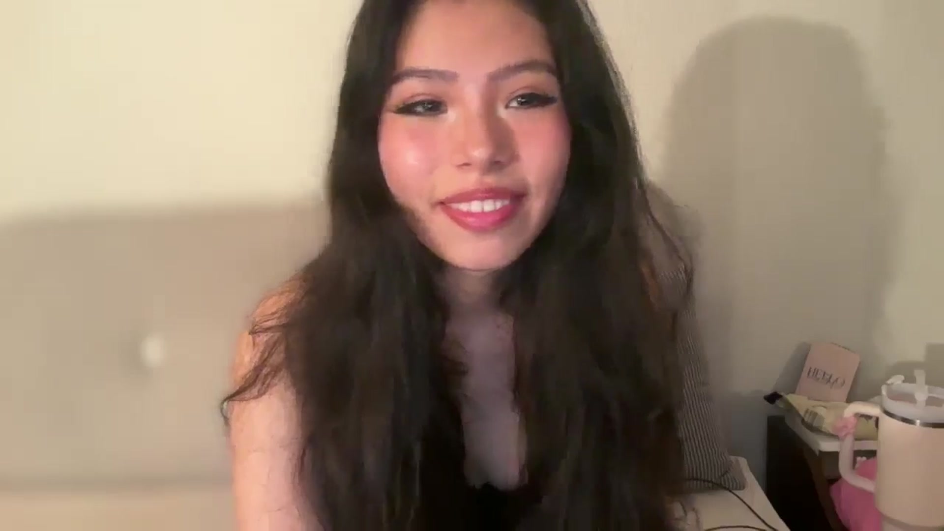 Gallery image thumbnail from ItsGoddessMia's myfreecams stream on, 06/24/2025, 15:33 image 9 of 20