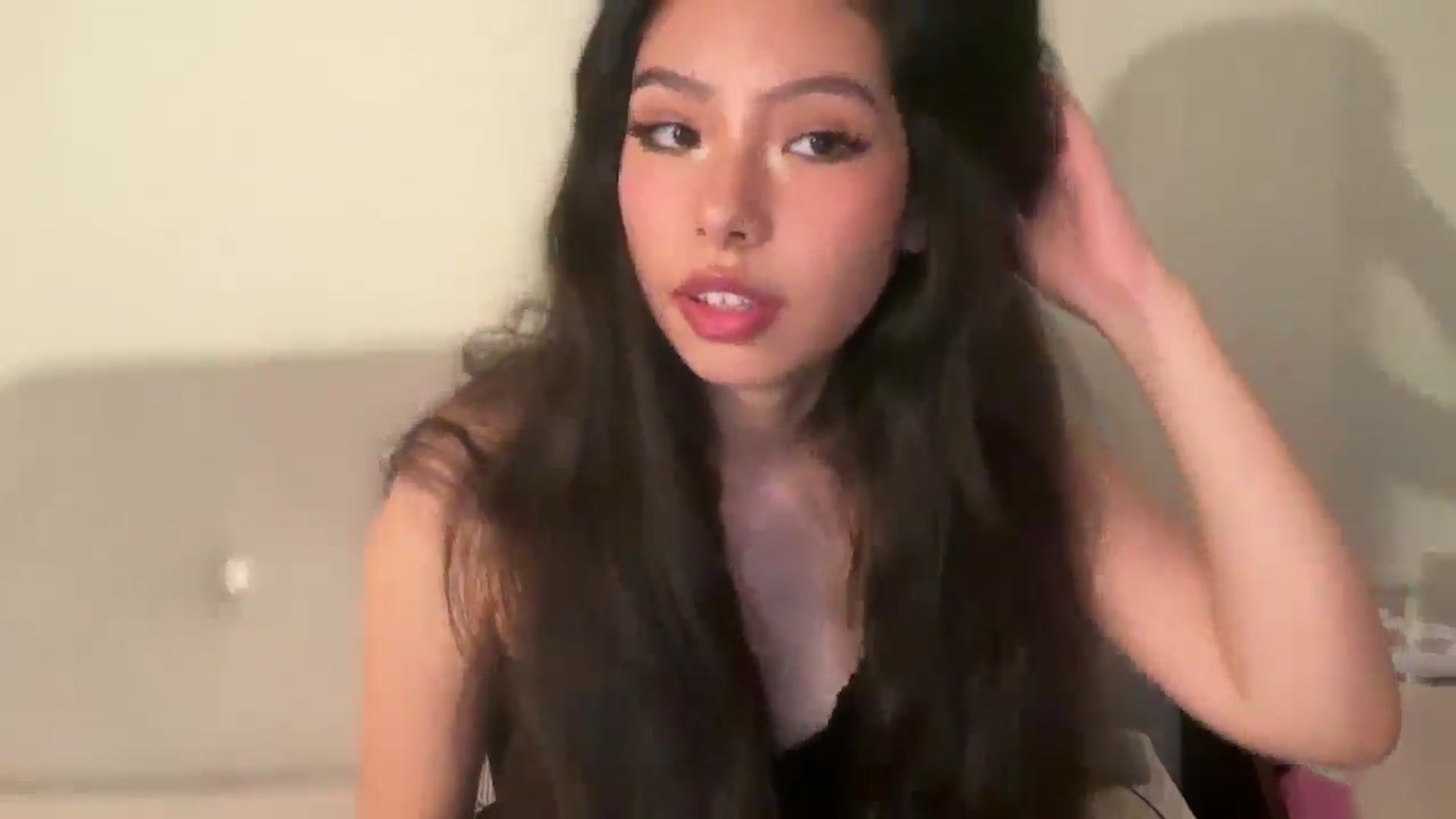 Gallery image thumbnail from ItsGoddessMia's myfreecams stream on, 06/24/2025, 15:33 image 3 of 20