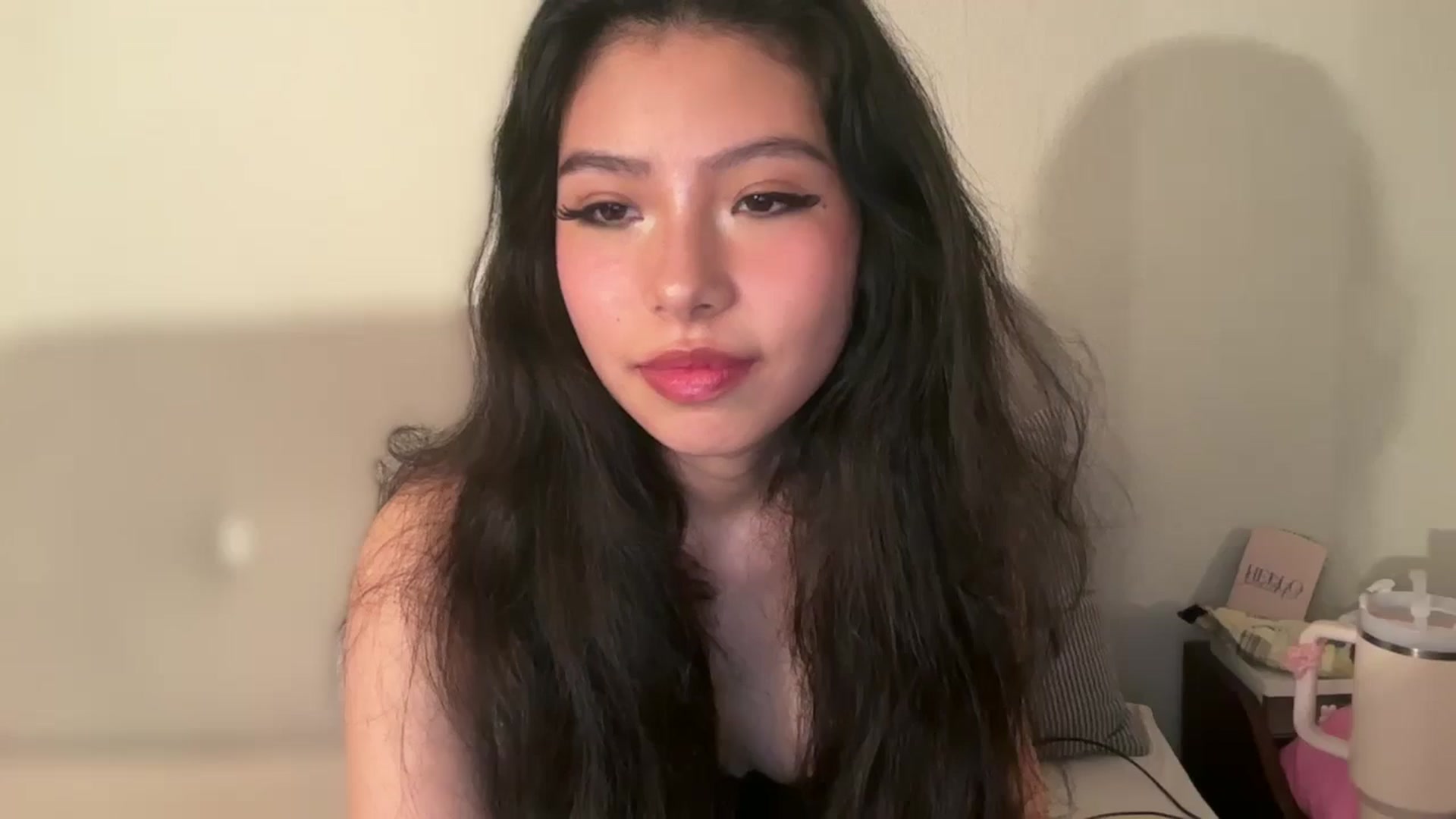 Gallery image thumbnail from ItsGoddessMia's myfreecams stream on, 06/24/2025, 15:33 image 11 of 20