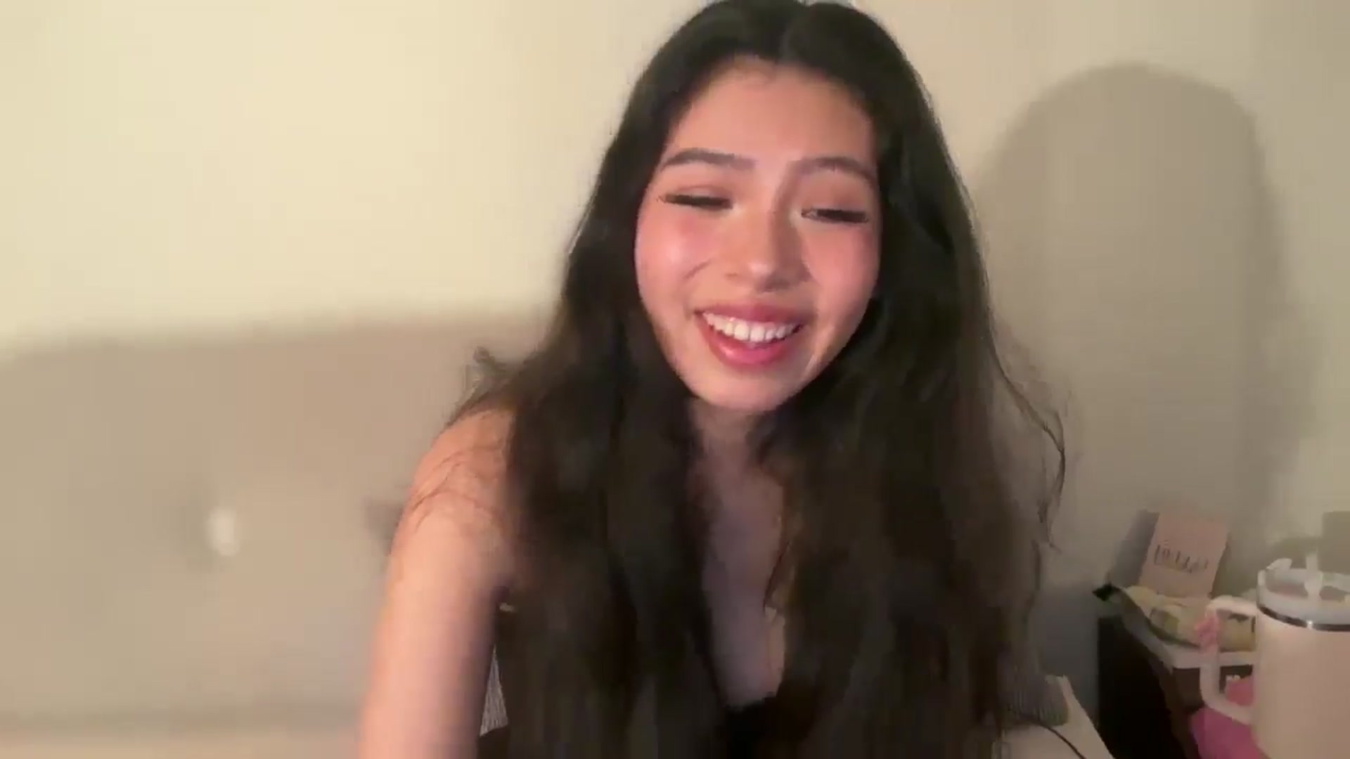 Gallery image thumbnail from ItsGoddessMia's myfreecams stream on, 06/24/2025, 15:33 image 12 of 20