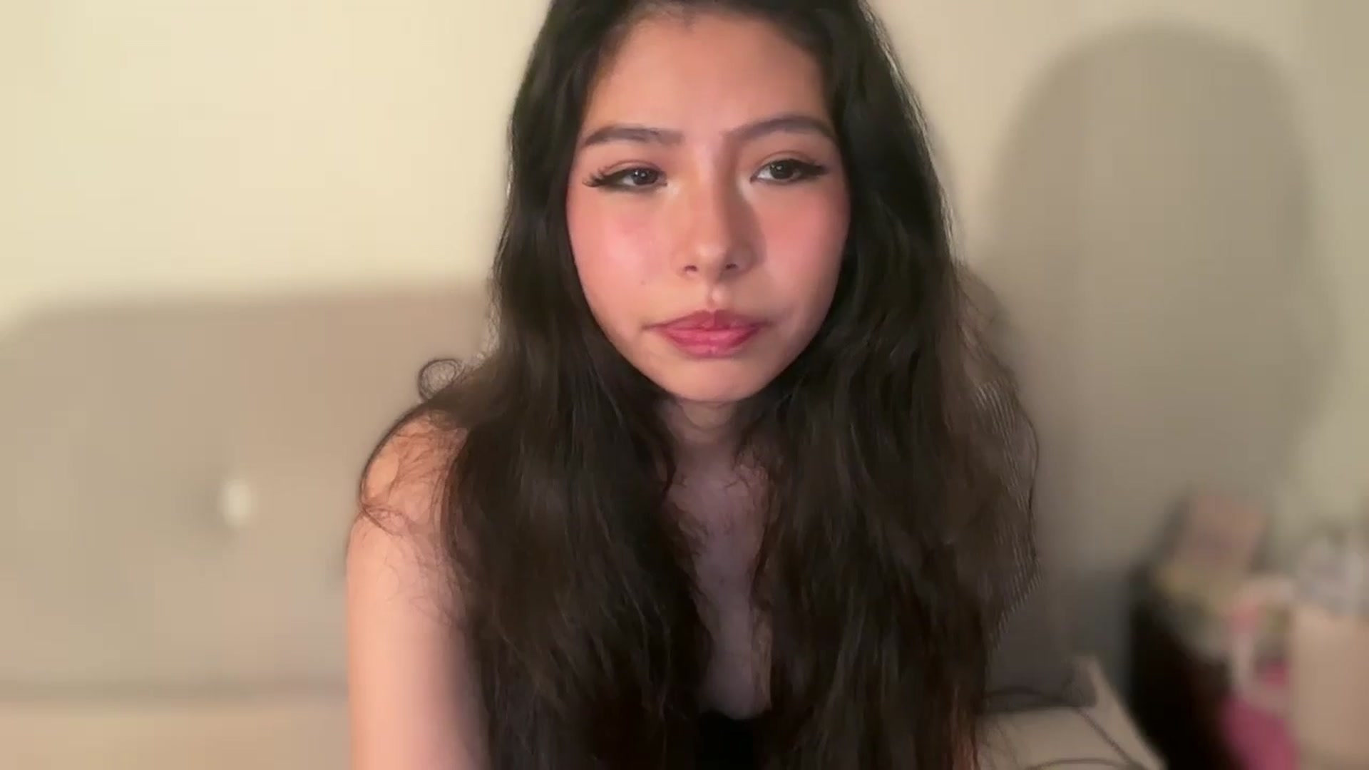 Gallery image thumbnail from ItsGoddessMia's myfreecams stream on, 06/24/2025, 15:33 image 19 of 20