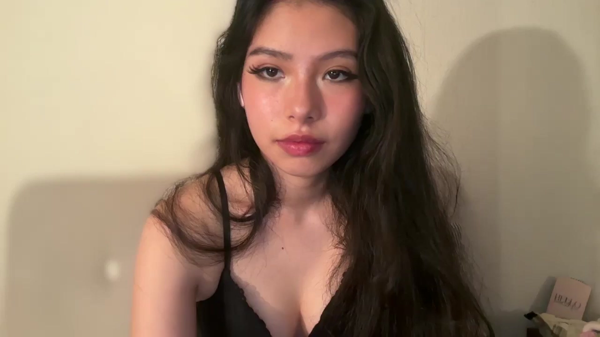 Gallery image thumbnail from ItsGoddessMia's myfreecams stream on, 06/24/2025, 16:33 image 17 of 20