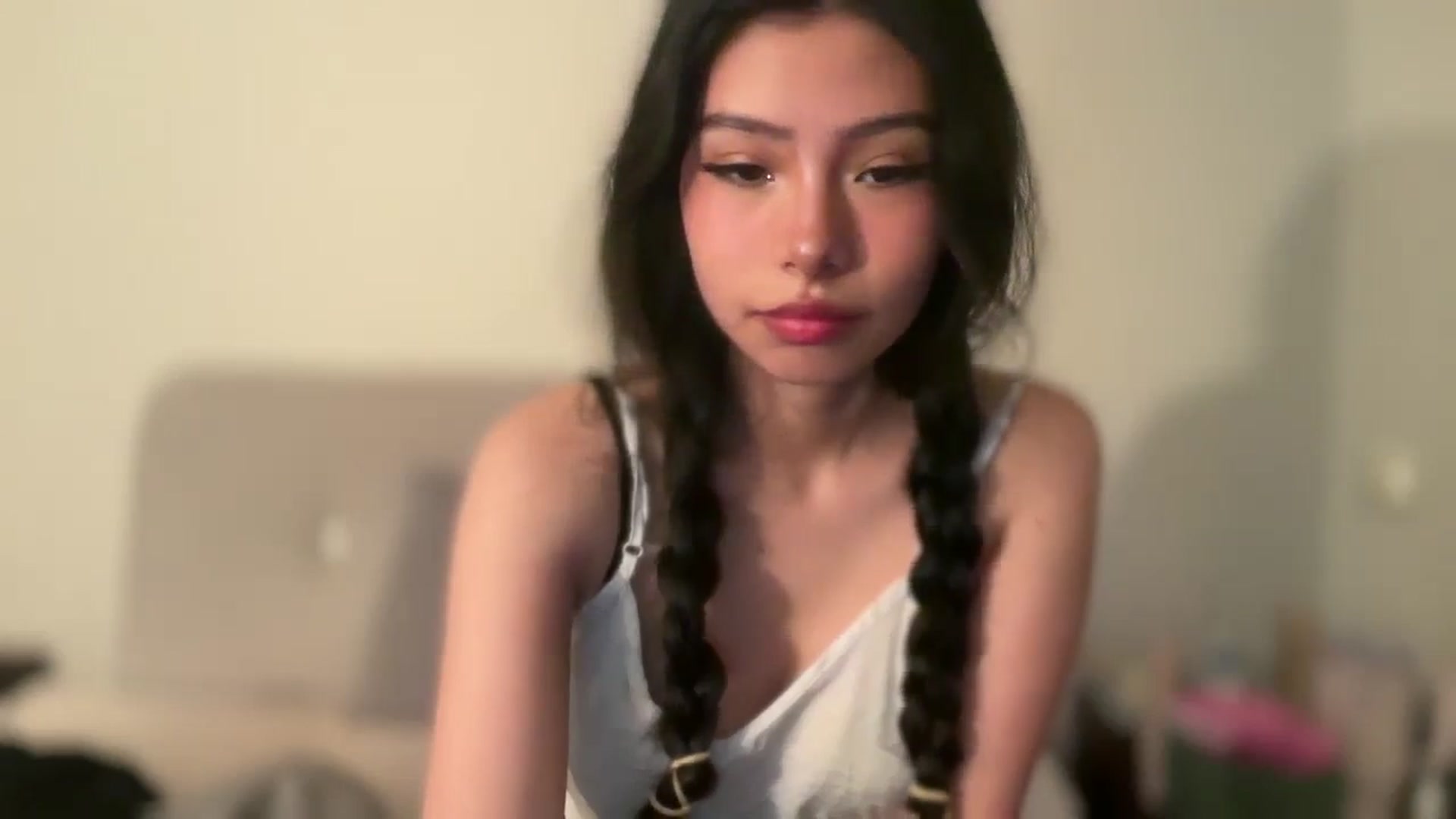 Gallery image thumbnail from ItsGoddessMia's myfreecams stream on, 06/26/2025, 11:51 image 5 of 20