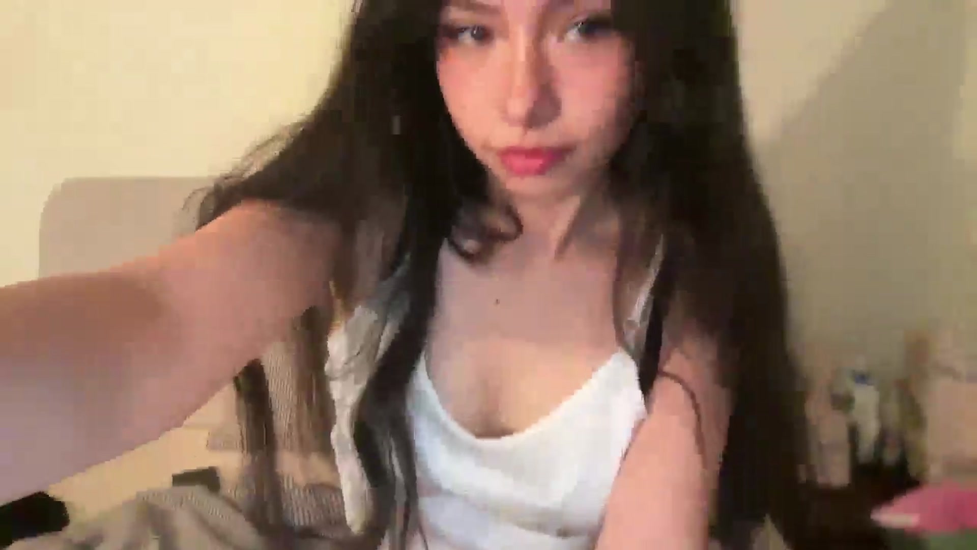Gallery image thumbnail from ItsGoddessMia's myfreecams stream on, 06/26/2025, 13:16 image 13 of 20