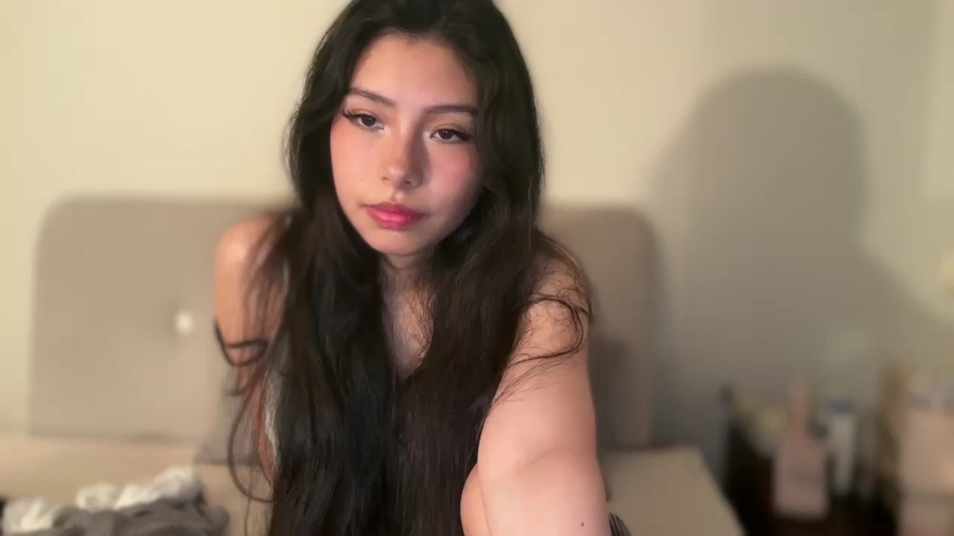 Gallery image thumbnail from ItsGoddessMia's myfreecams stream on, 06/26/2025, 13:56 image 20 of 20