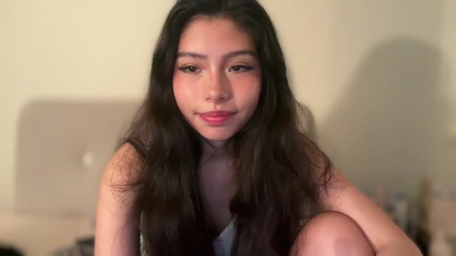 Gallery image thumbnail from ItsGoddessMia's myfreecams stream on, 06/26/2025, 13:56 image 1 of 20