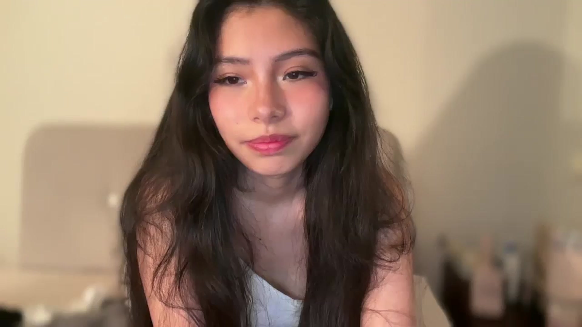 Gallery image thumbnail from ItsGoddessMia's myfreecams stream on, 06/26/2025, 15:52 image 3 of 20