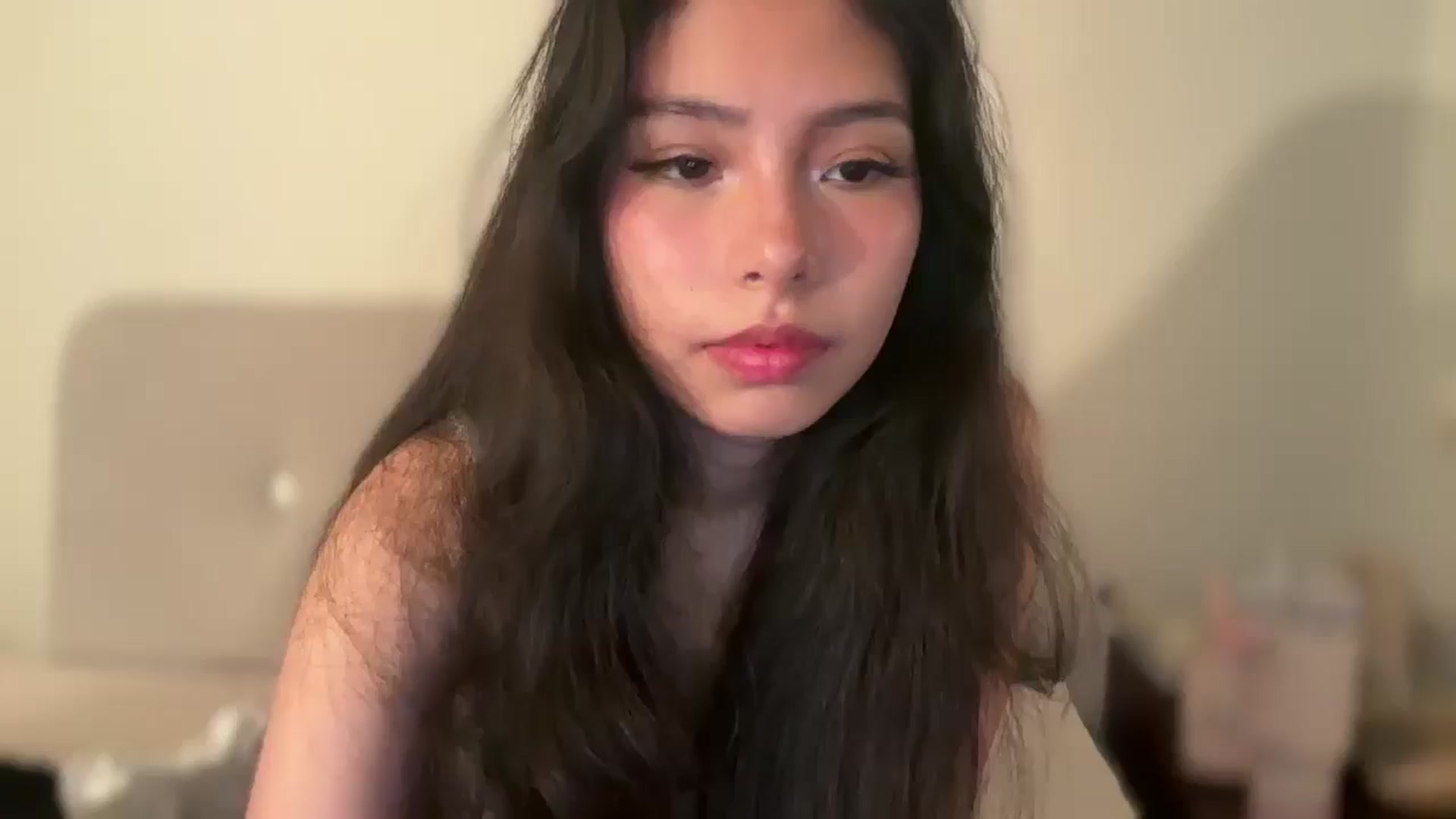 Gallery image thumbnail from ItsGoddessMia's myfreecams stream on, 06/26/2025, 15:52 image 8 of 20