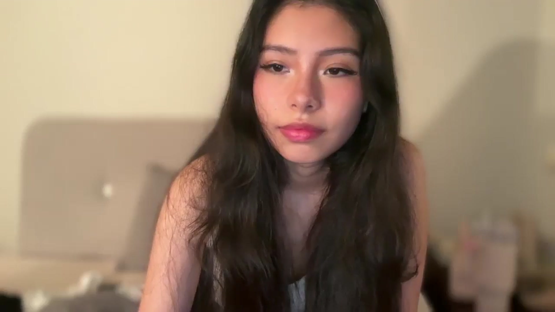 Gallery image thumbnail from ItsGoddessMia's myfreecams stream on, 06/26/2025, 15:52 image 7 of 20