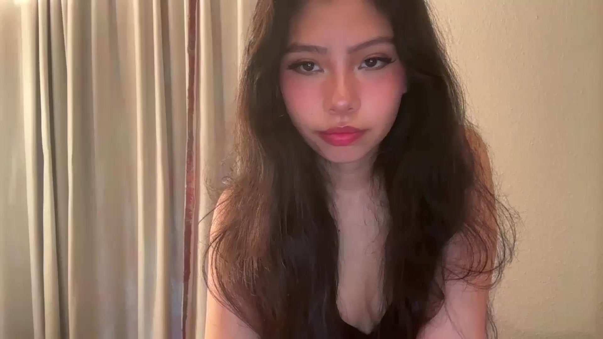 Gallery image thumbnail from ItsGoddessMia's myfreecams stream on, 06/27/2025, 12:47 image 19 of 20