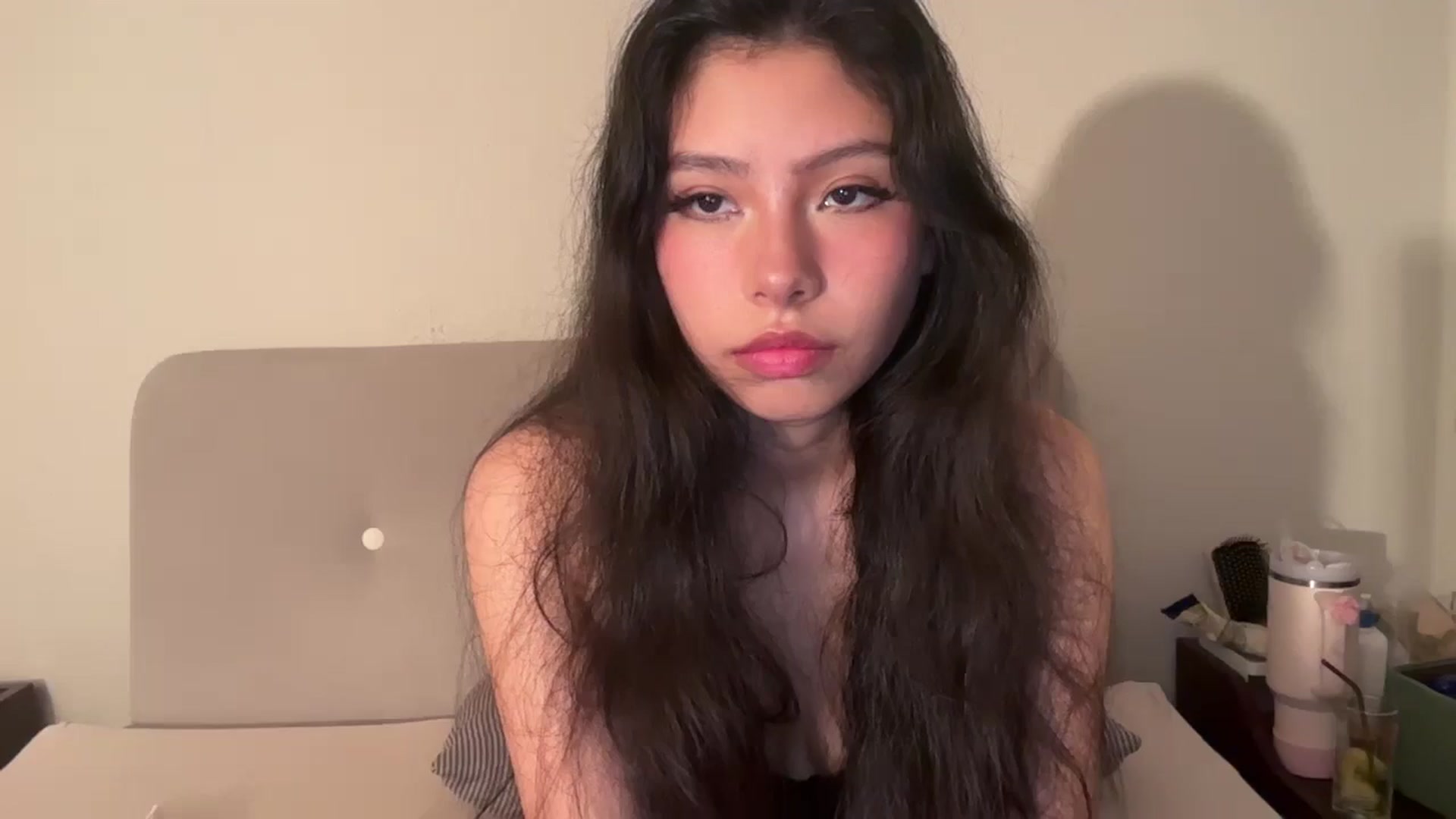 Gallery image thumbnail from ItsGoddessMia's myfreecams stream on, 06/27/2025, 13:56 image 19 of 20