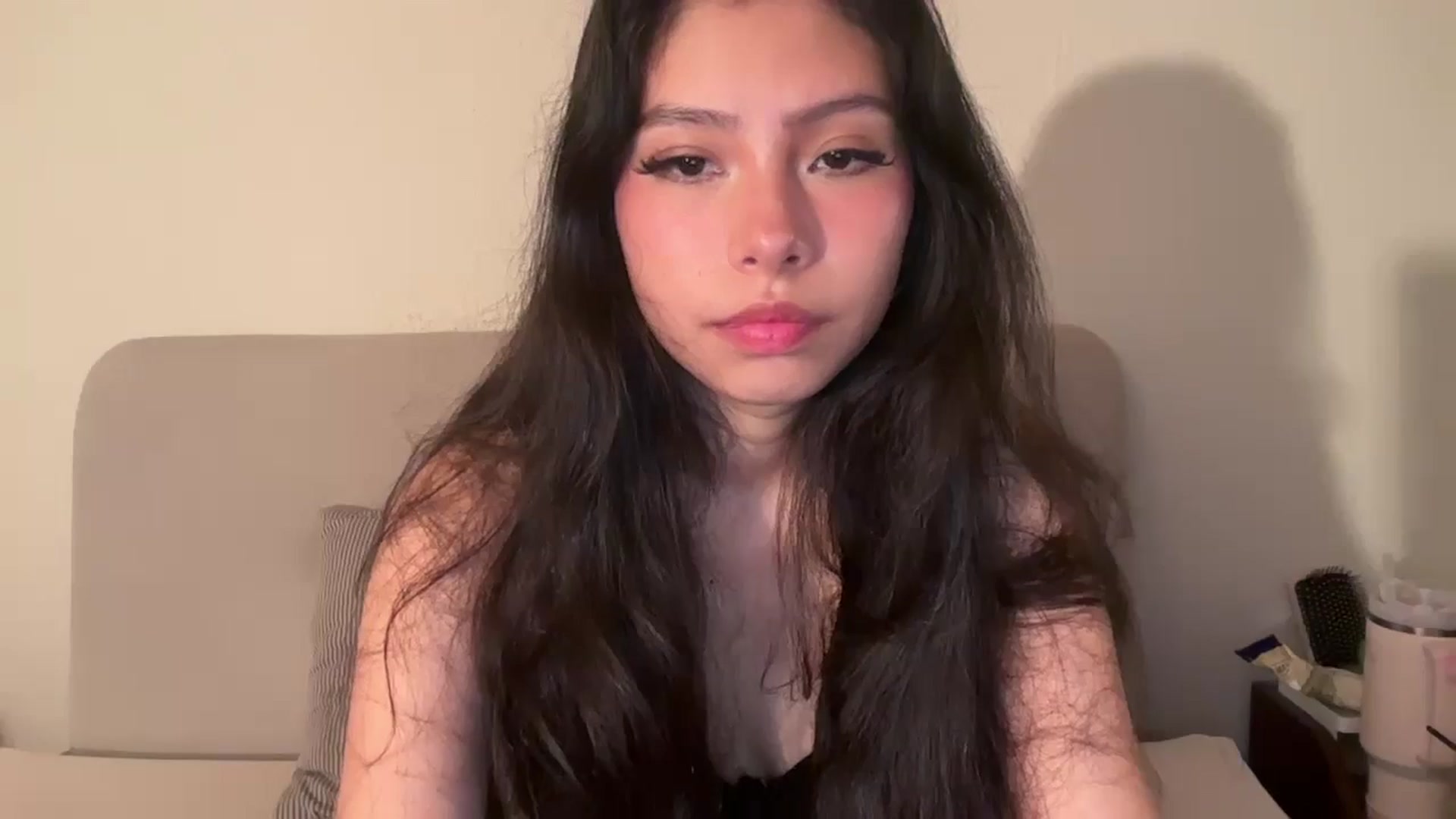 Gallery image thumbnail from ItsGoddessMia's myfreecams stream on, 06/27/2025, 17:15 image 20 of 20