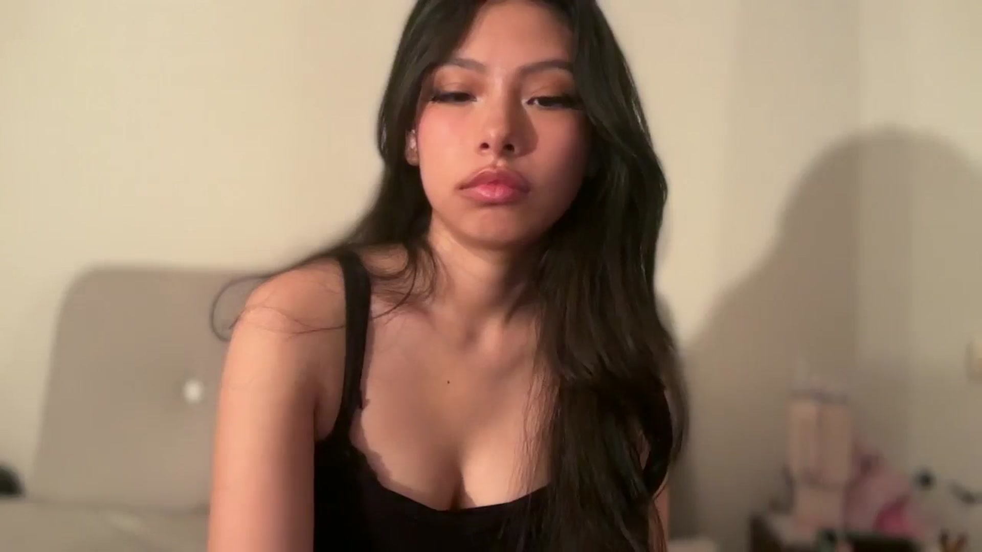 Gallery image thumbnail from ItsGoddessMia's myfreecams stream on, 09/23/2025, 08:45 image 4 of 20