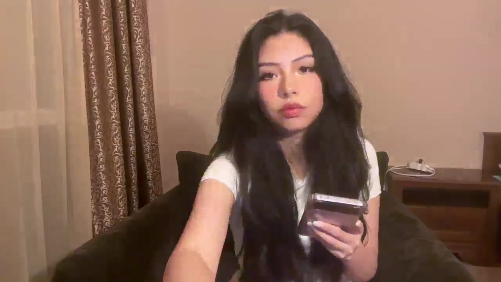 Gallery image thumbnail from ItsGoddessMia's myfreecams stream on, 12/07/2025, 17:08 image 12 of 20