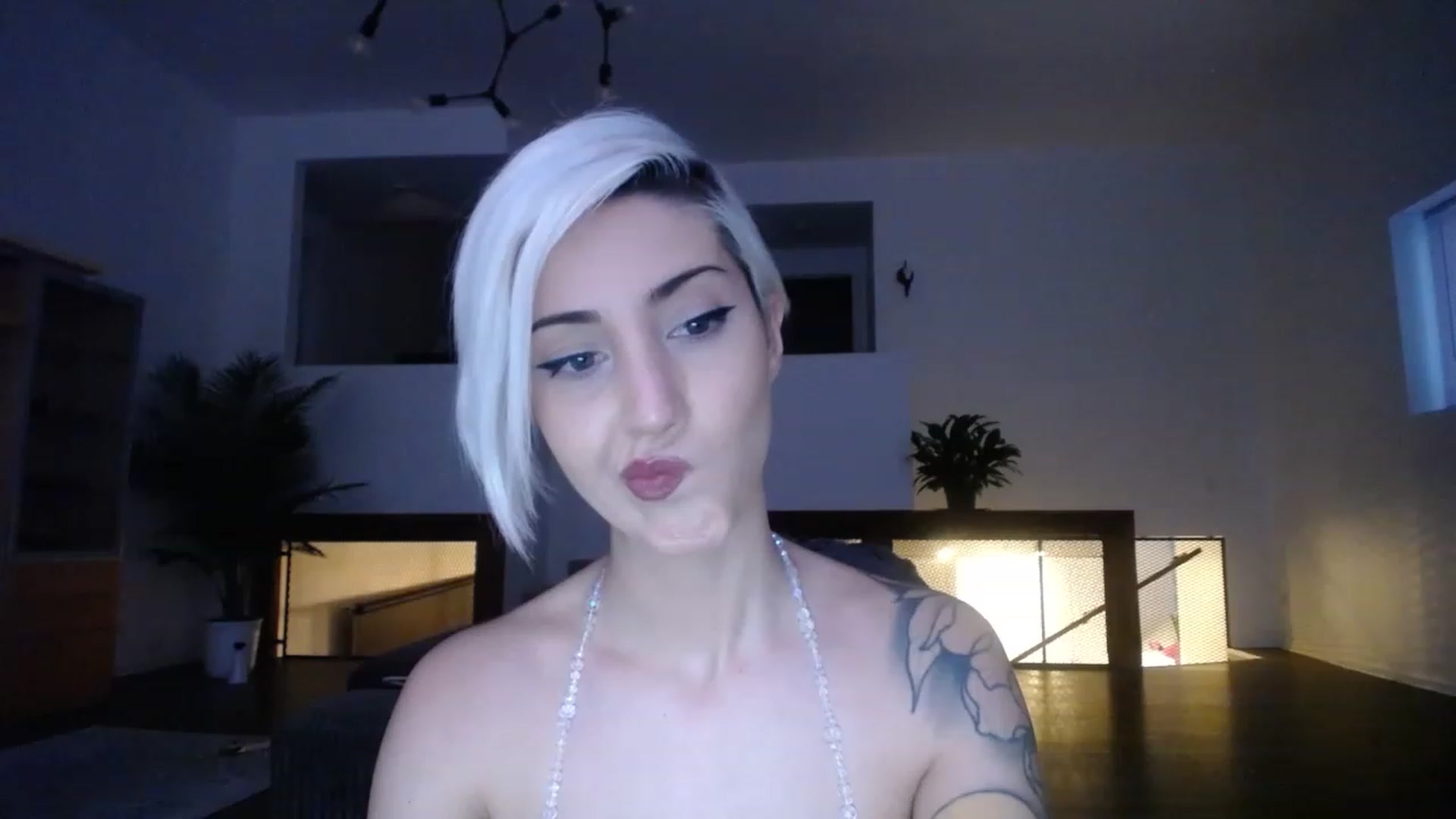 Gallery image thumbnail from ItsJade's myfreecams stream on, 01/31/2023, 23:27 image 6 of 20