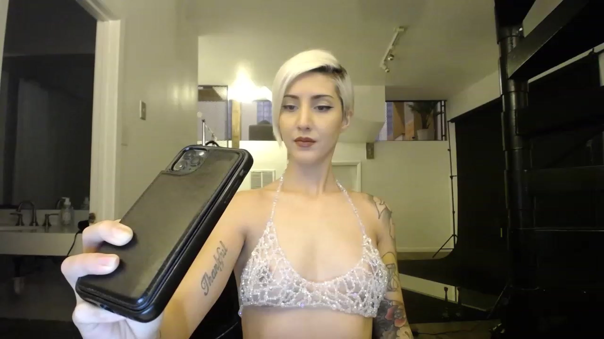 Gallery image thumbnail from ItsJade's myfreecams stream on, 01/31/2023, 23:27 image 18 of 20