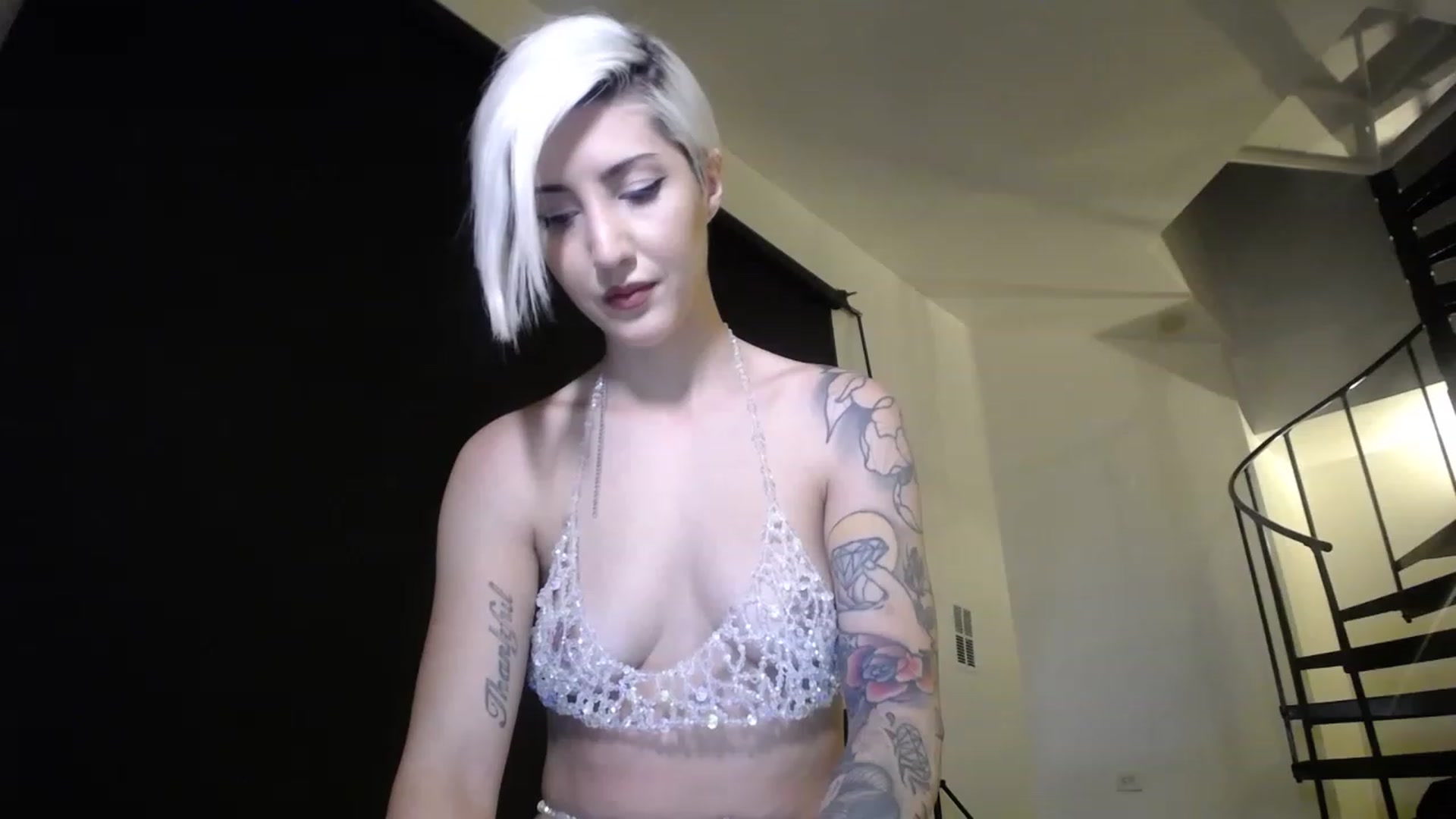 Gallery image thumbnail from ItsJade's myfreecams stream on, 02/01/2023, 24:11 image 11 of 20