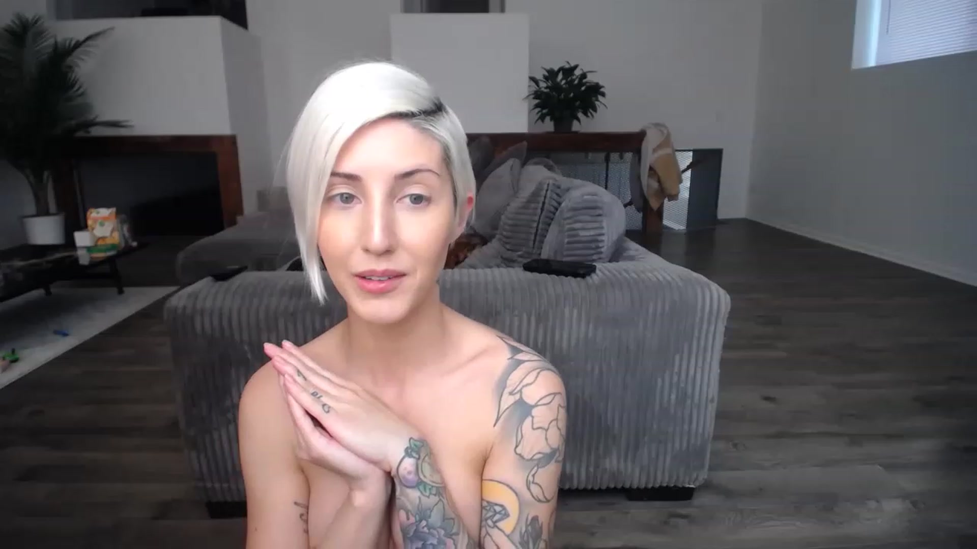 Gallery image thumbnail from ItsJade's myfreecams stream on, 03/21/2023, 20:31 image 20 of 20