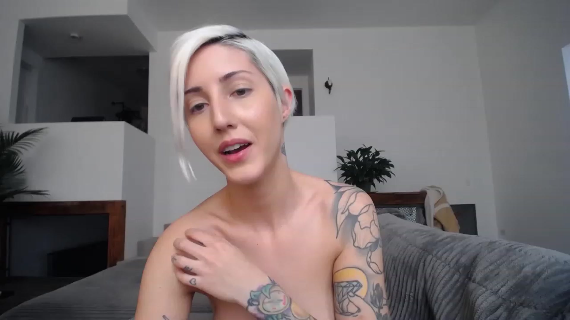 Gallery image thumbnail from ItsJade's myfreecams stream on, 03/21/2023, 21:57 image 8 of 20