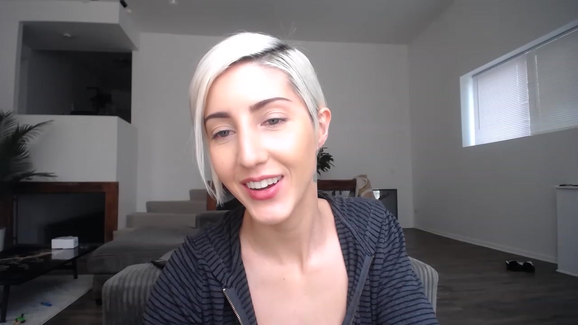 Gallery image thumbnail from ItsJade's myfreecams stream on, 03/22/2023, 20:09 image 18 of 20