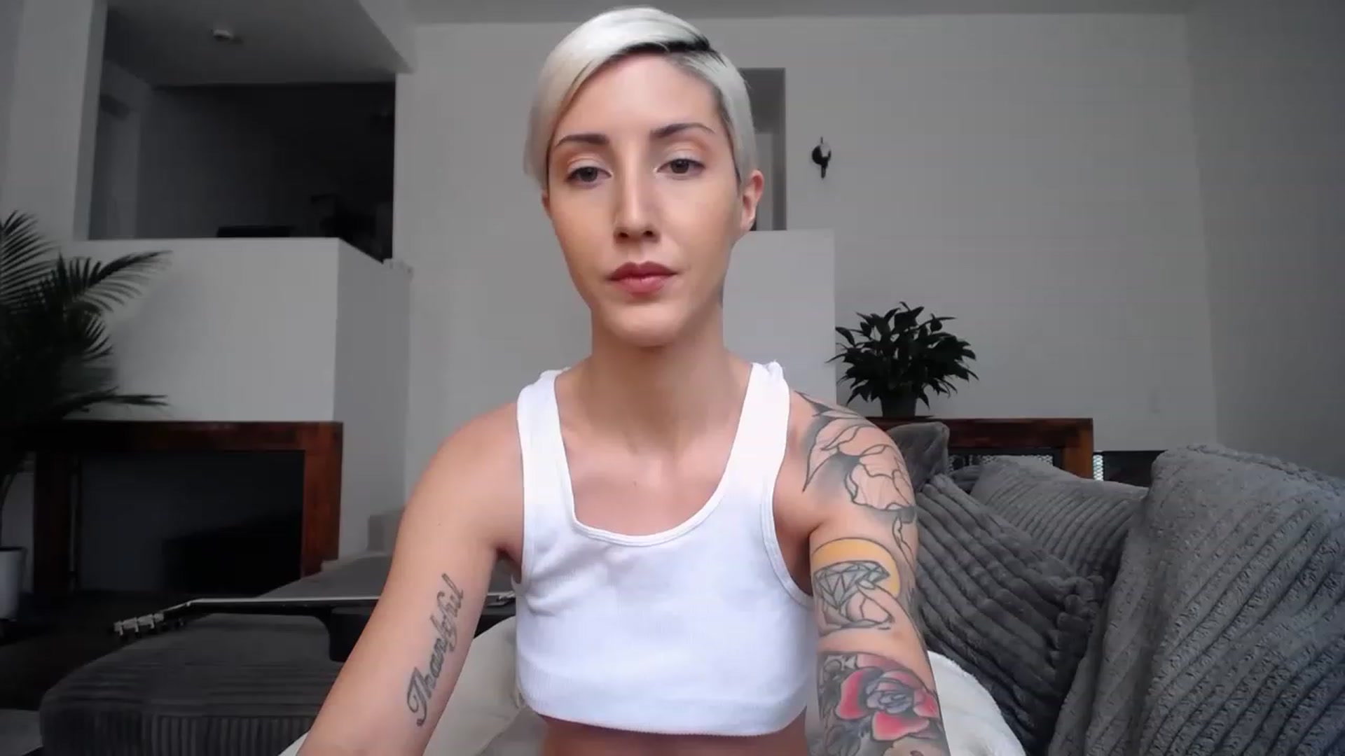 Gallery image thumbnail from ItsJade's myfreecams stream on, 03/24/2023, 20:30 image 2 of 20