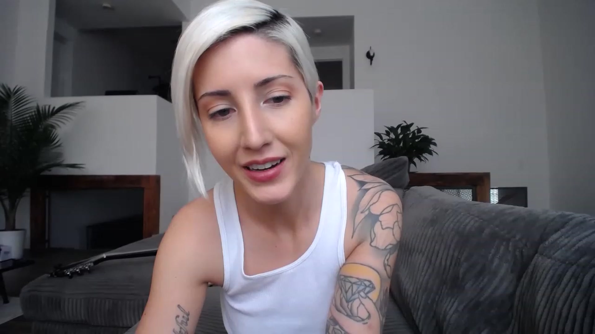 Gallery image thumbnail from ItsJade's myfreecams stream on, 03/24/2023, 20:30 image 19 of 20