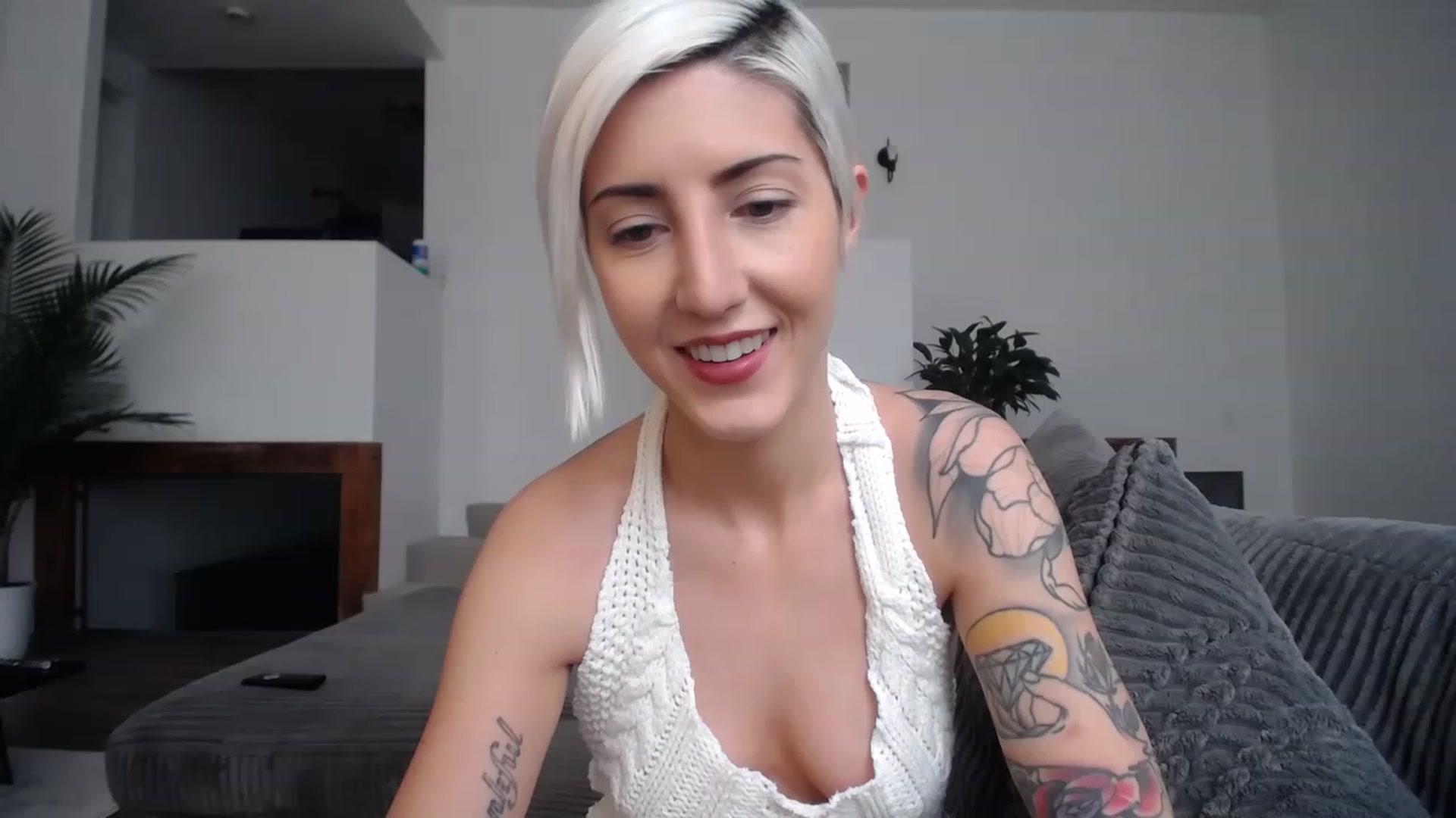 Gallery image thumbnail from ItsJade's myfreecams stream on, 03/26/2023, 18:39 image 6 of 20