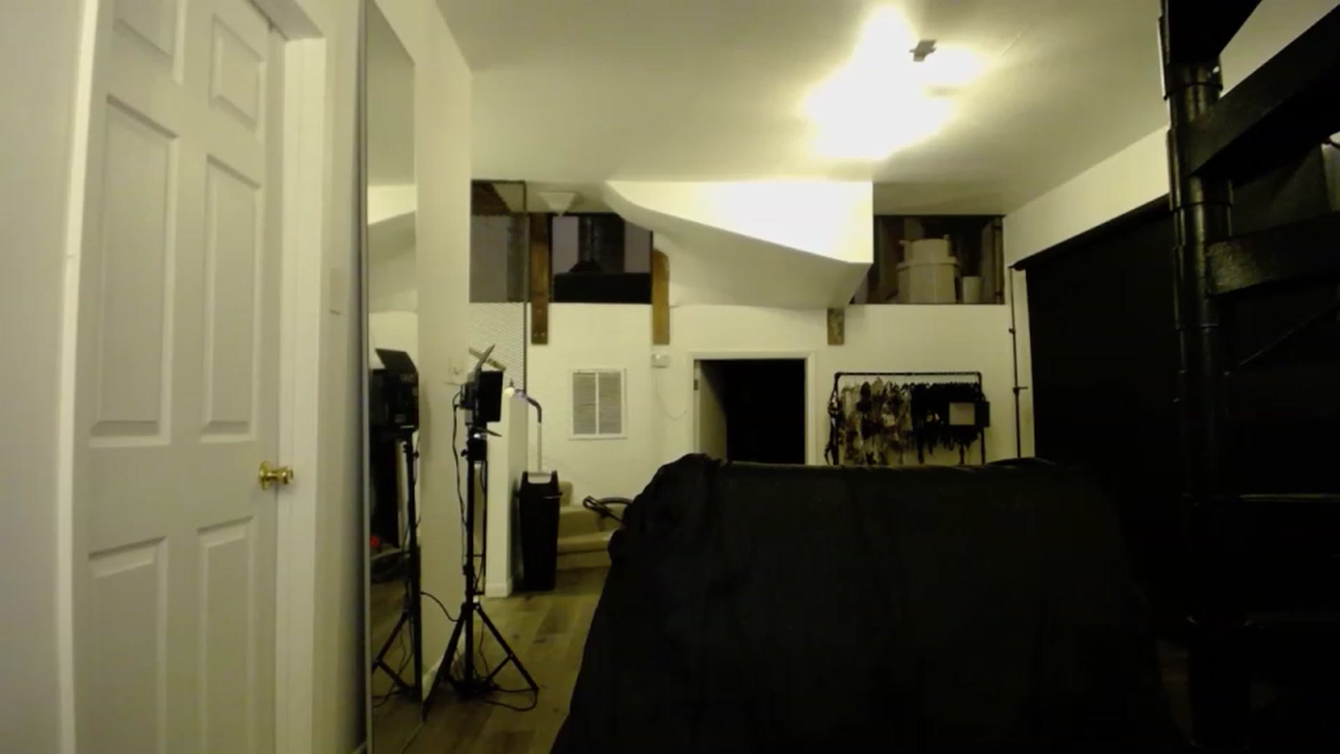 Gallery image thumbnail from ItsJade's myfreecams stream on, 05/03/2023, 03:29 image 2 of 20