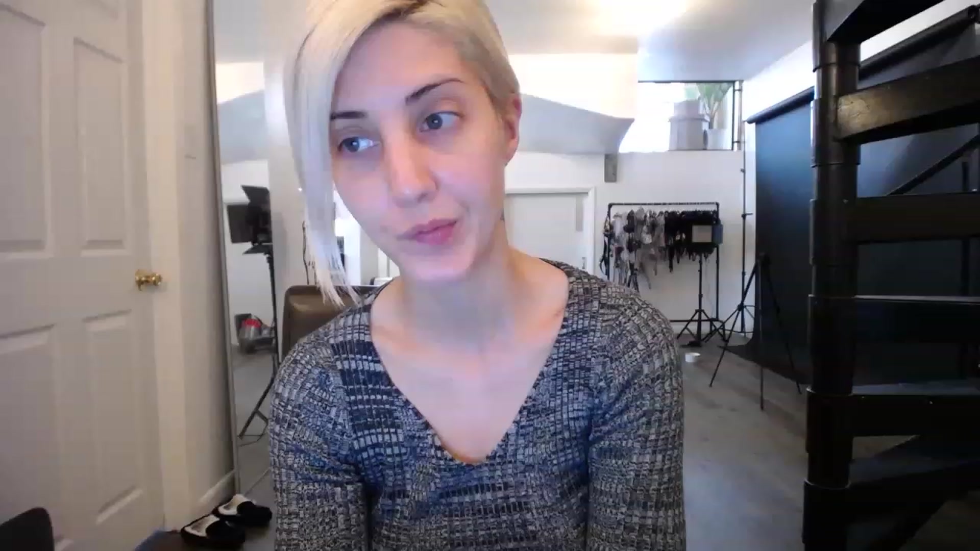 Gallery image thumbnail from ItsJade's myfreecams stream on, 05/03/2023, 19:01 image 18 of 20