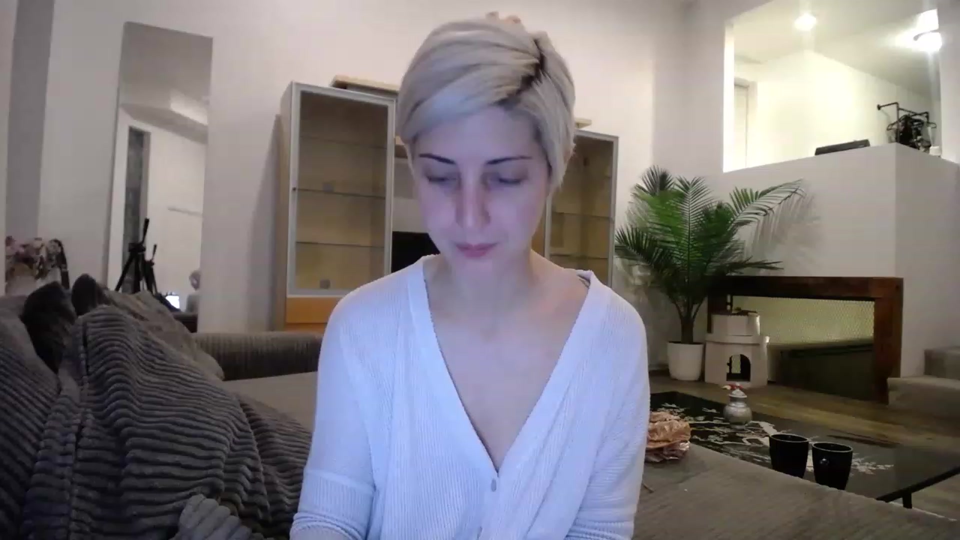 Gallery image thumbnail from ItsJade's myfreecams stream on, 05/19/2023, 02:28 image 11 of 20