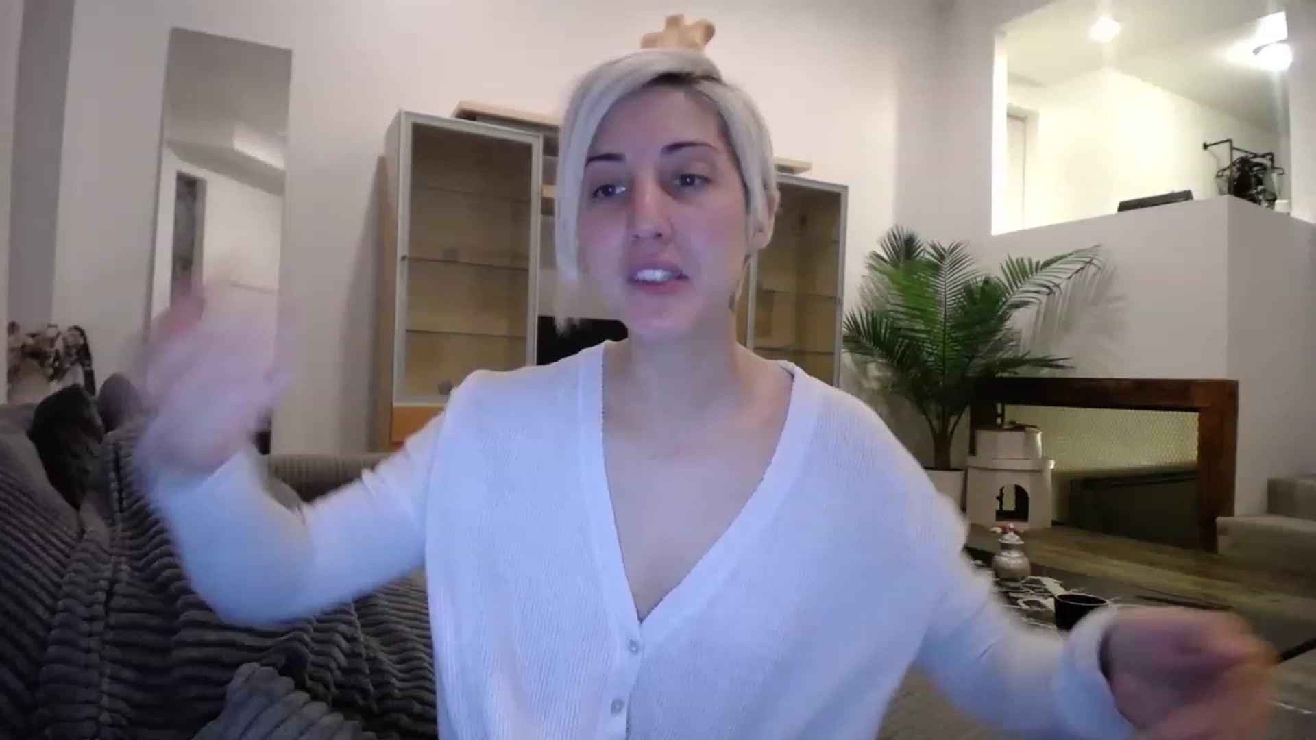 Gallery image thumbnail from ItsJade's myfreecams stream on, 05/19/2023, 02:28 image 13 of 20