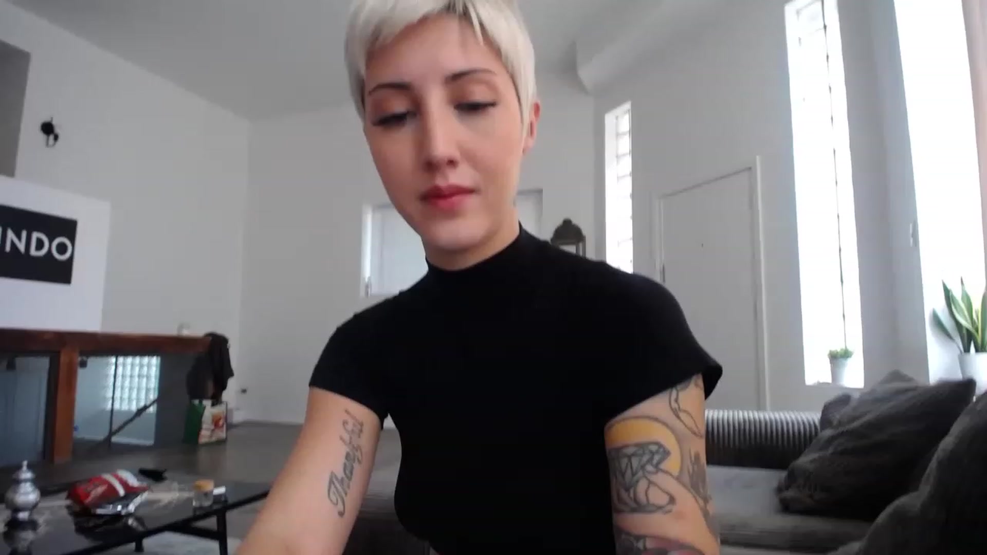 Gallery image thumbnail from ItsJade's myfreecams stream on, 05/19/2023, 23:27 image 2 of 20