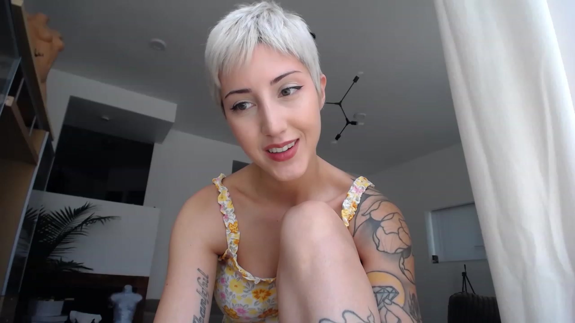 Gallery image thumbnail from ItsJade's myfreecams stream on, 05/24/2023, 18:51 image 19 of 20