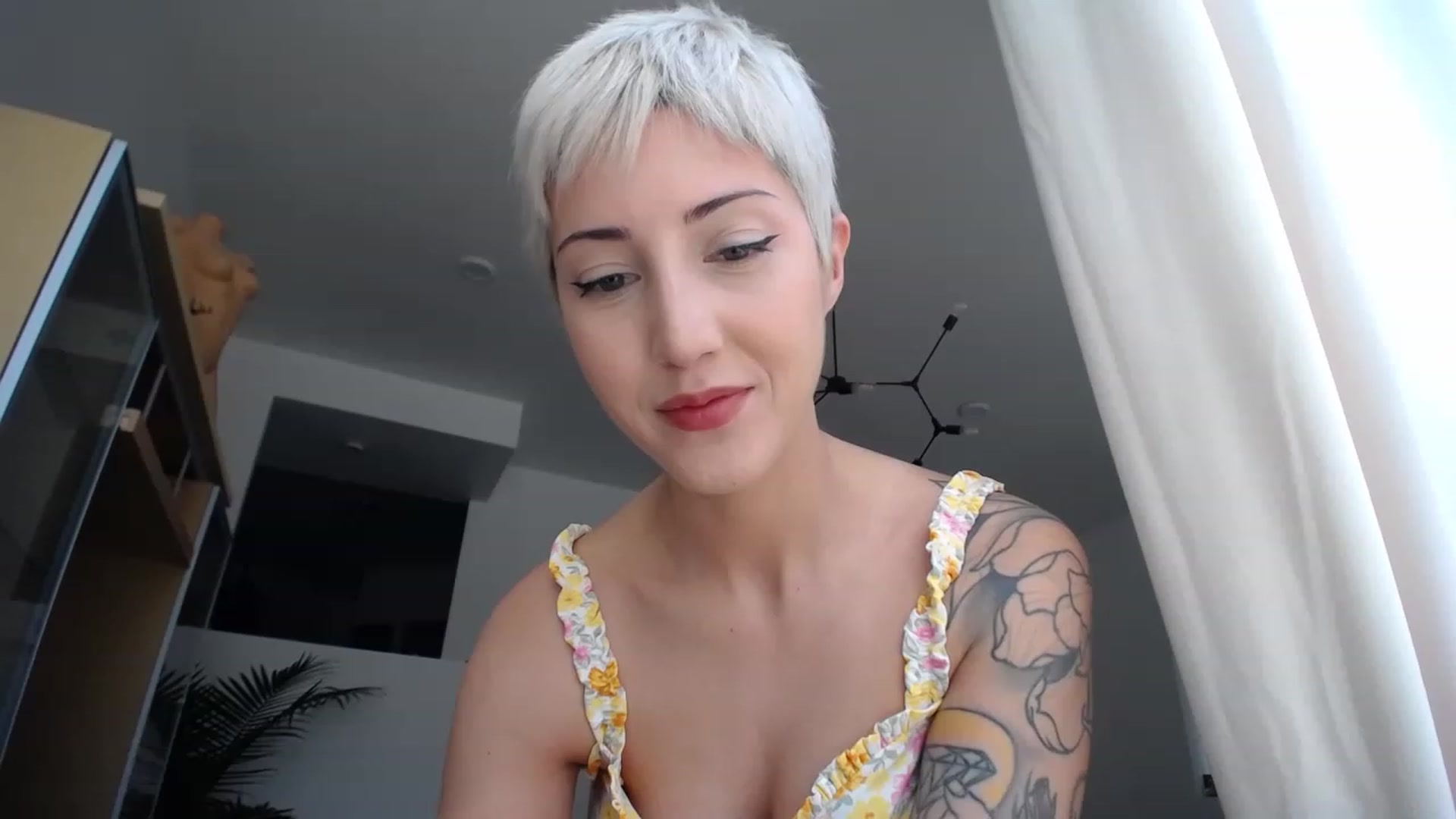 Gallery image thumbnail from ItsJade's myfreecams stream on, 05/24/2023, 18:51 image 12 of 20