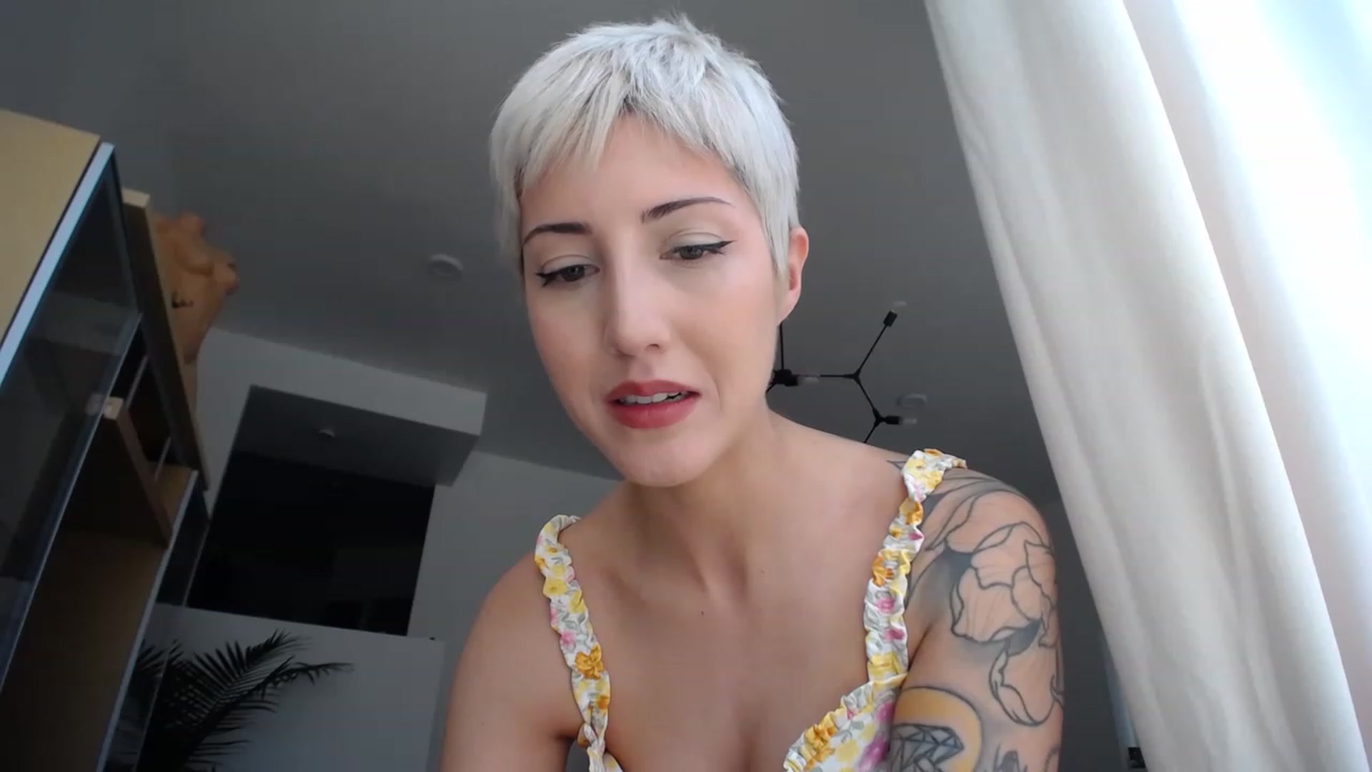 Gallery image thumbnail from ItsJade's myfreecams stream on, 05/24/2023, 18:51 image 10 of 20