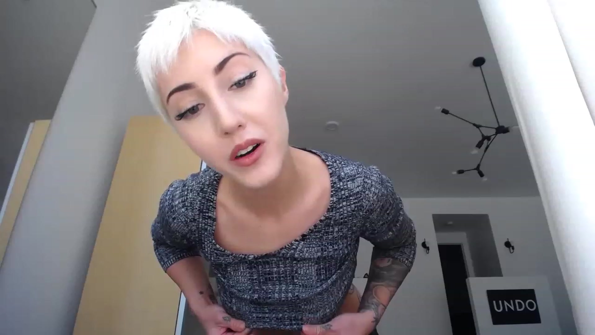 Gallery image thumbnail from ItsJade's myfreecams stream on, 05/30/2023, 18:38 image 16 of 20