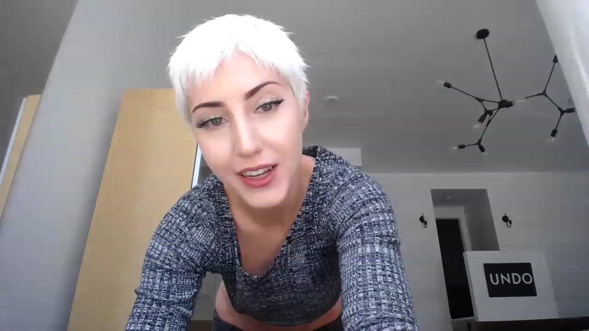 Gallery image thumbnail from ItsJade's myfreecams stream on, 05/30/2023, 18:38 image 5 of 20