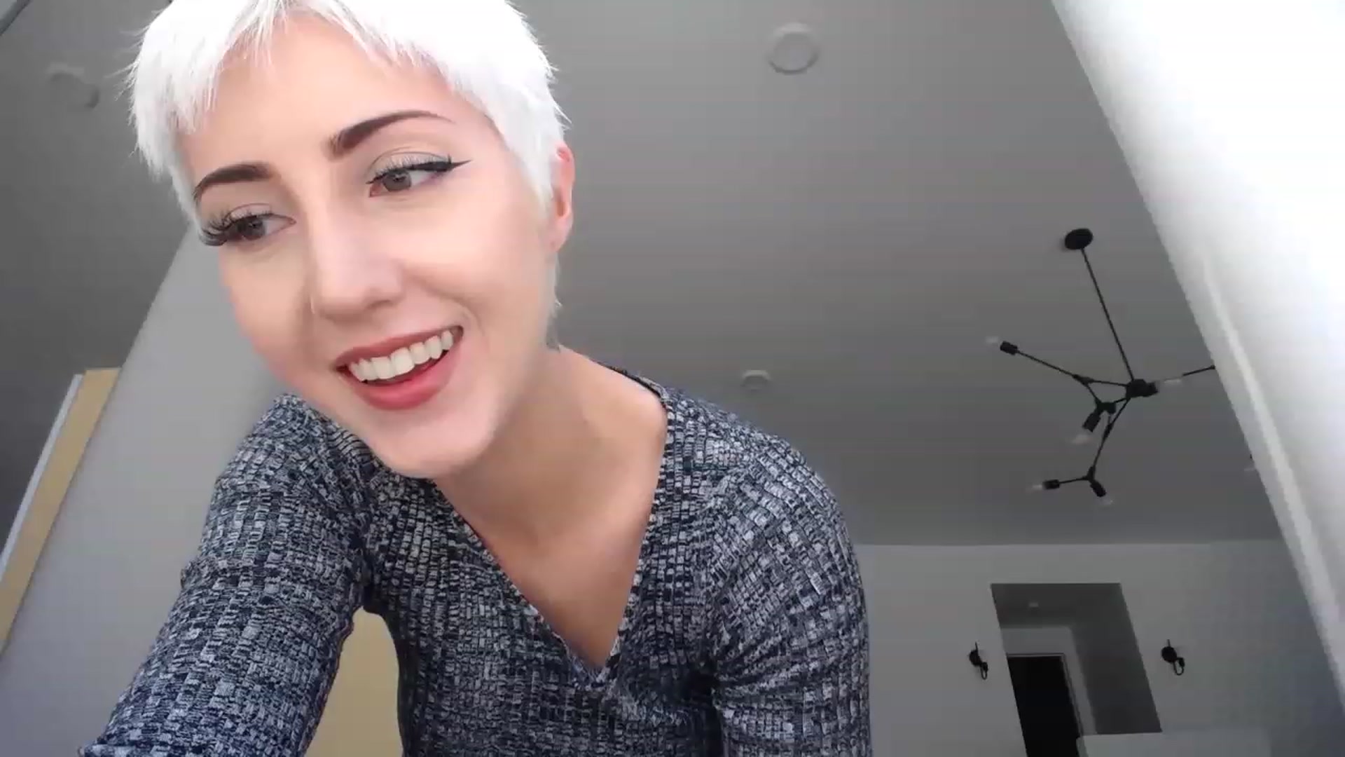 Gallery image thumbnail from ItsJade's myfreecams stream on, 05/30/2023, 18:38 image 6 of 20
