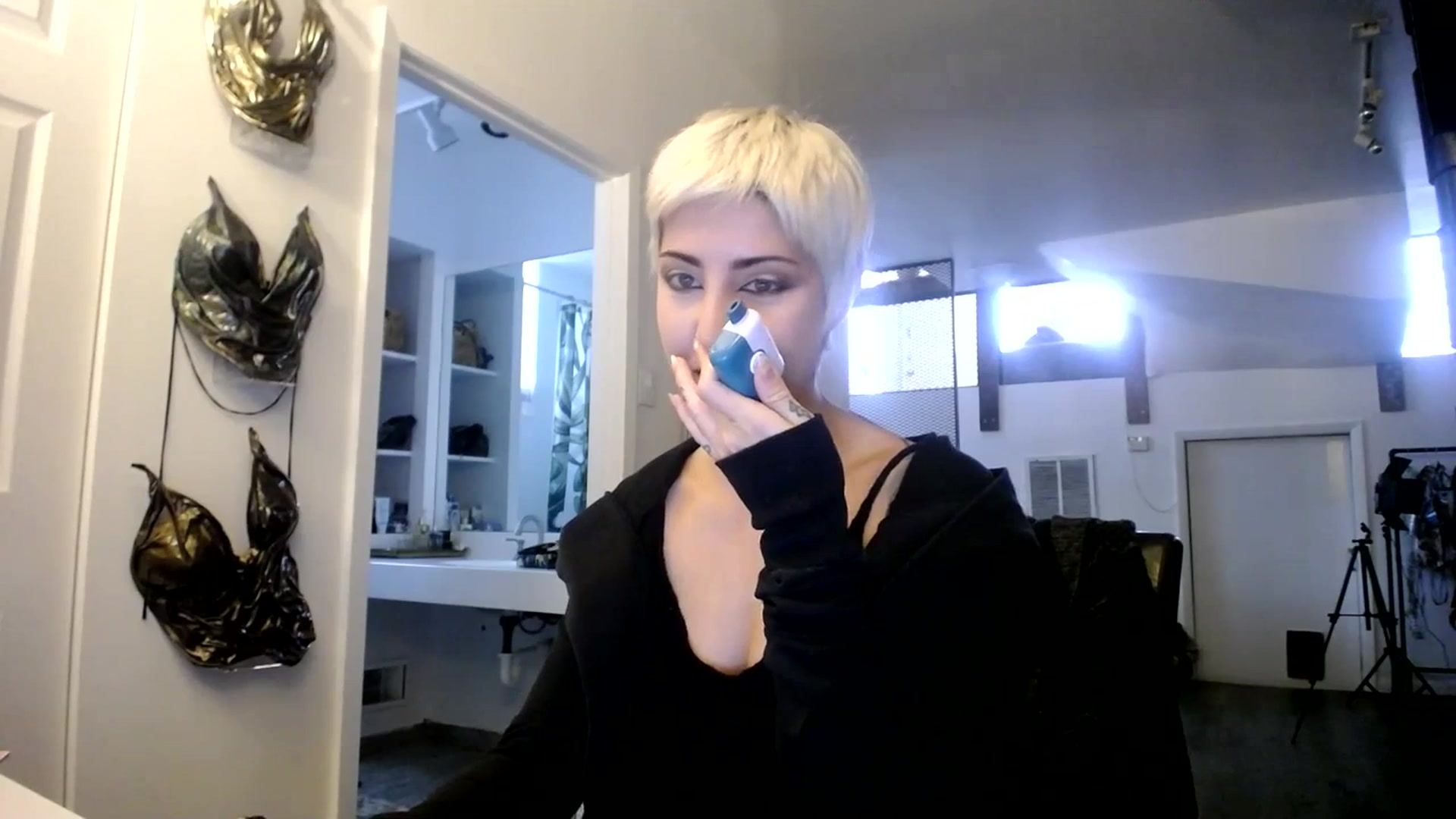 Gallery image thumbnail from ItsJade's myfreecams stream on, 07/12/2023, 19:32 image 2 of 20