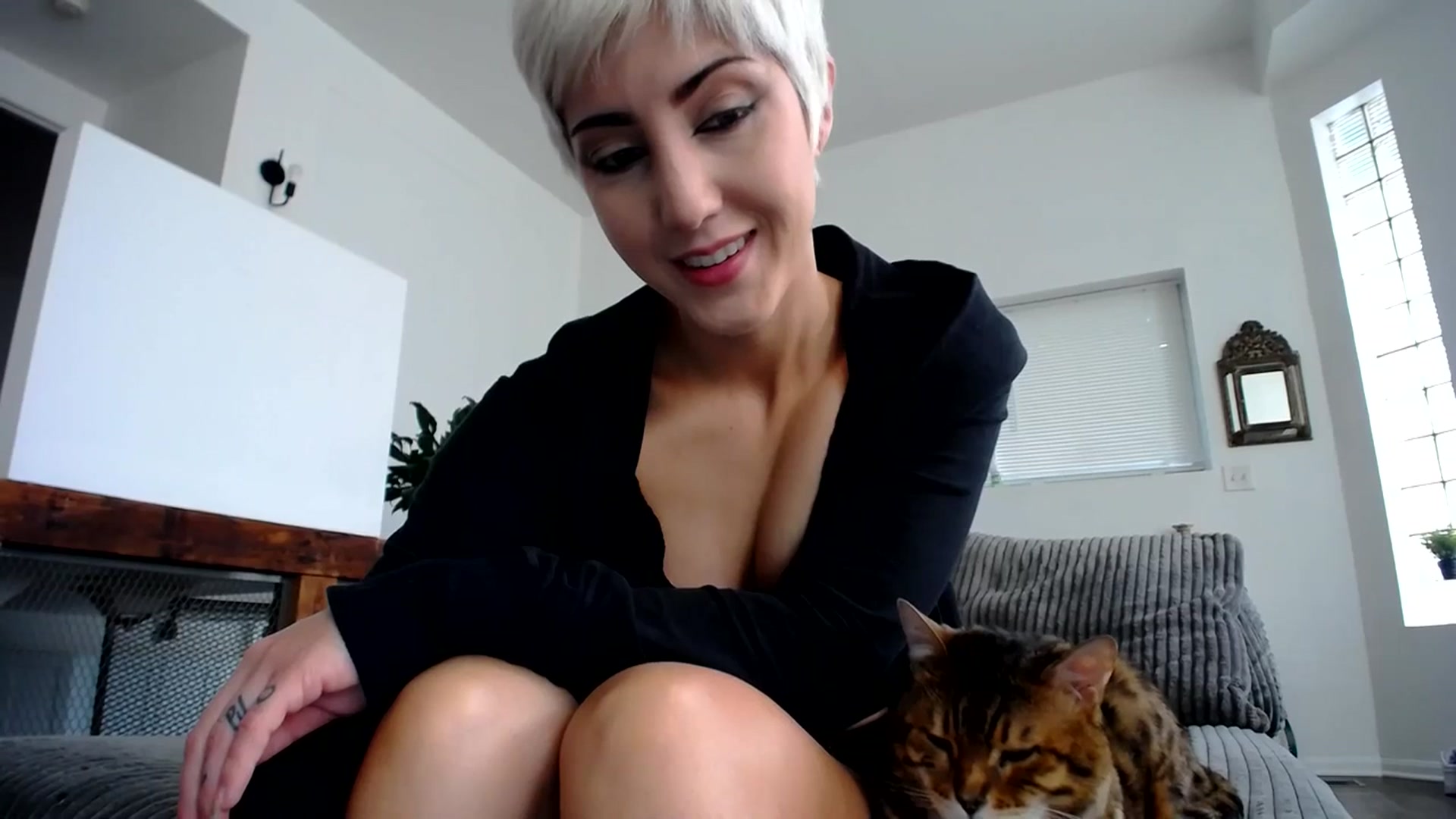 Gallery image thumbnail from ItsJade's myfreecams stream on, 07/12/2023, 19:32 image 19 of 20