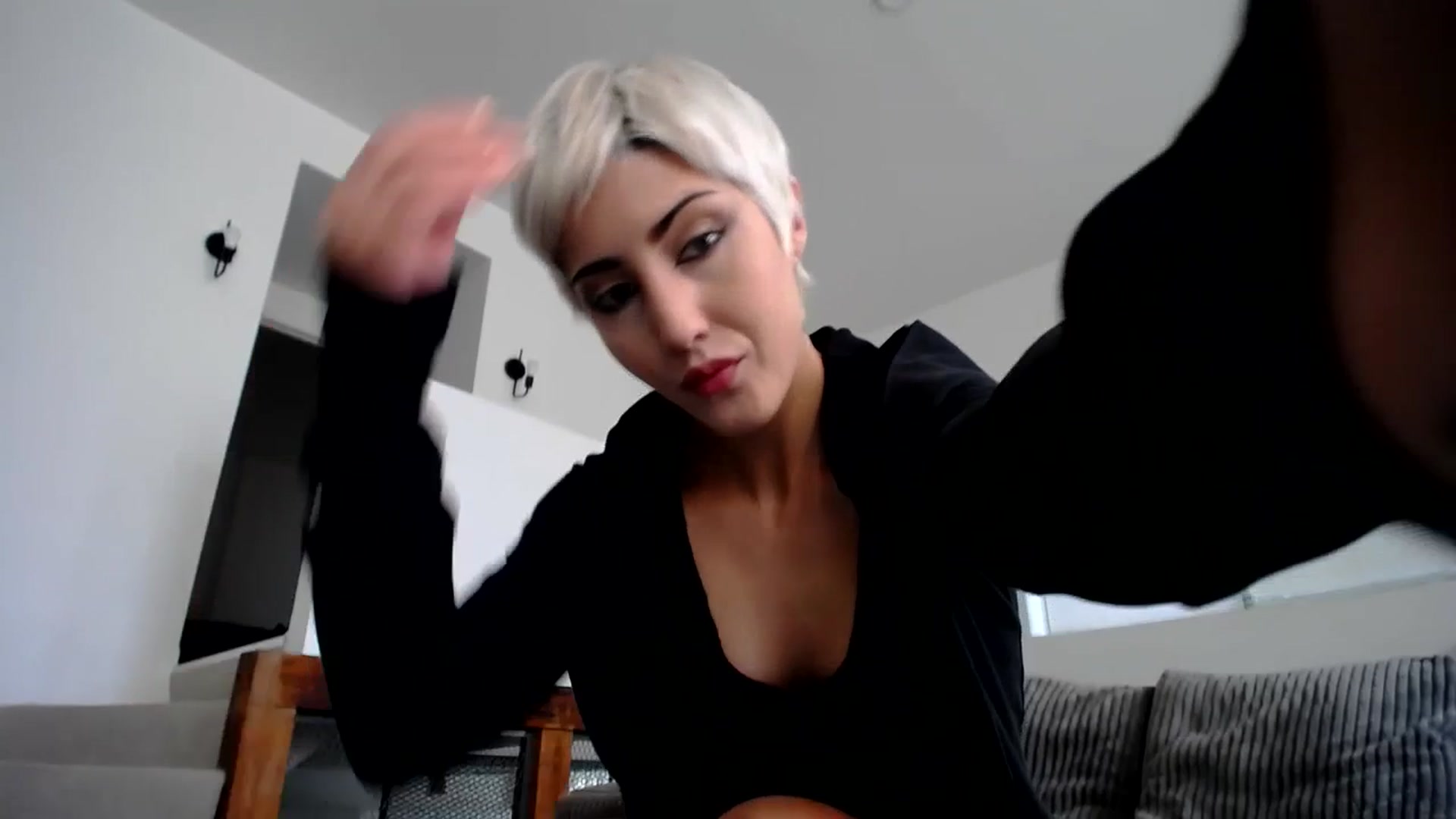 Gallery image thumbnail from ItsJade's myfreecams stream on, 07/12/2023, 19:32 image 8 of 20
