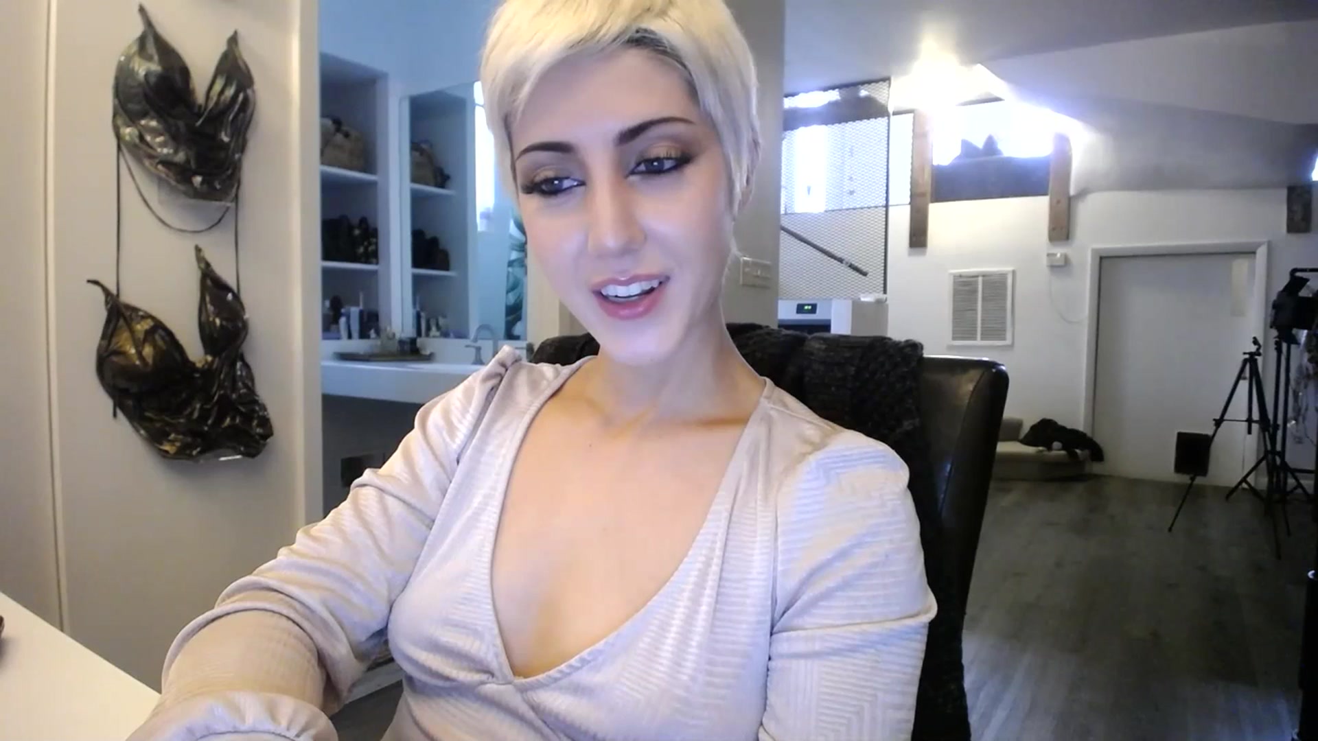 Gallery image thumbnail from ItsJade's myfreecams stream on, 07/13/2023, 17:09 image 12 of 20