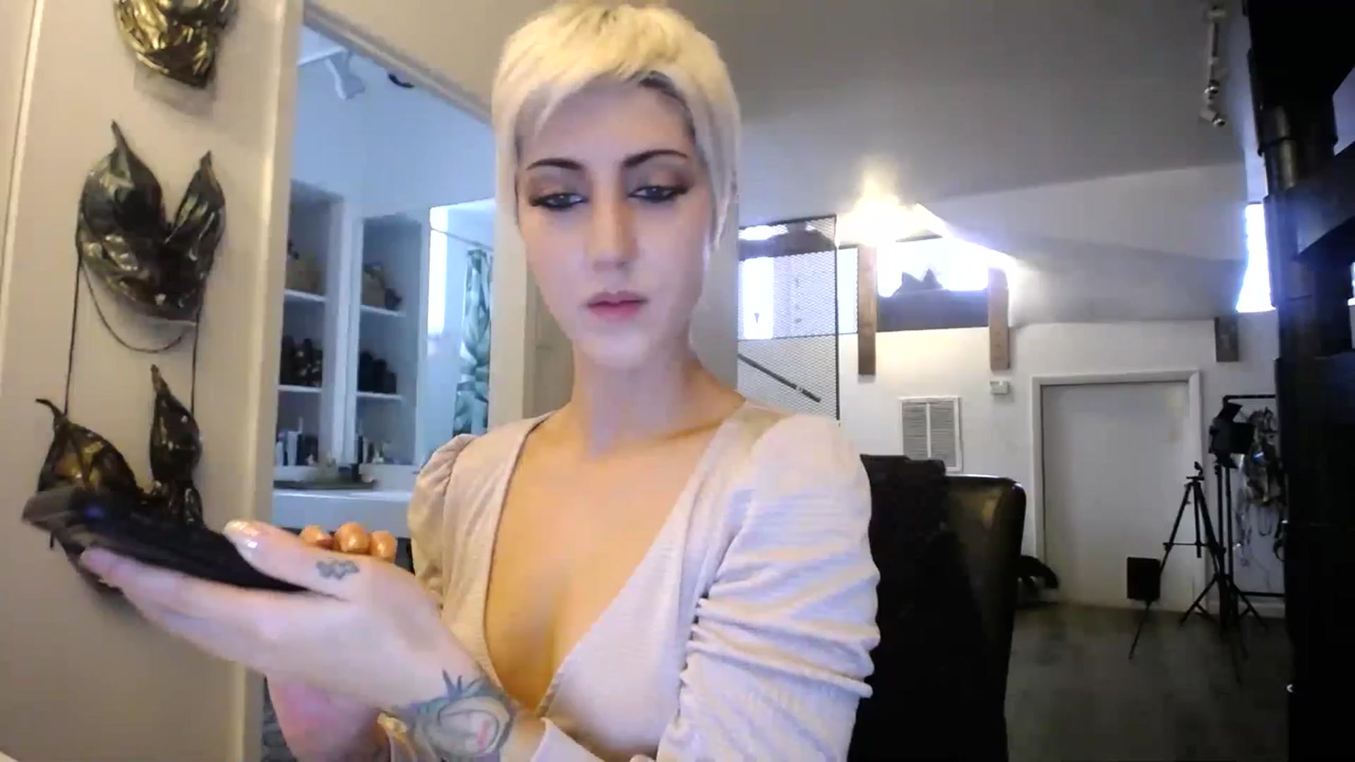Gallery image thumbnail from ItsJade's myfreecams stream on, 07/13/2023, 17:09 image 19 of 20