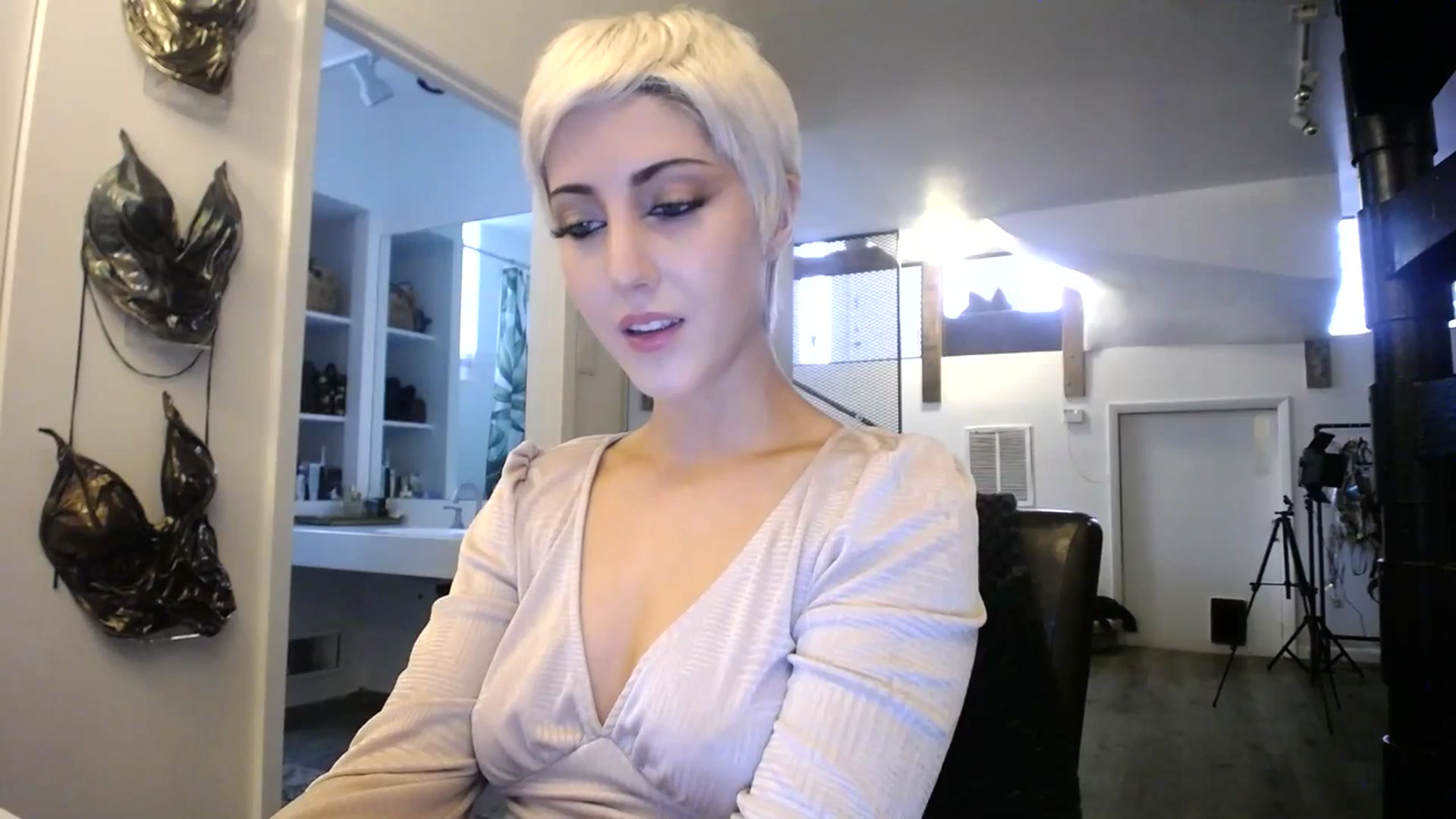 Gallery image thumbnail from ItsJade's myfreecams stream on, 07/13/2023, 17:09 image 16 of 20