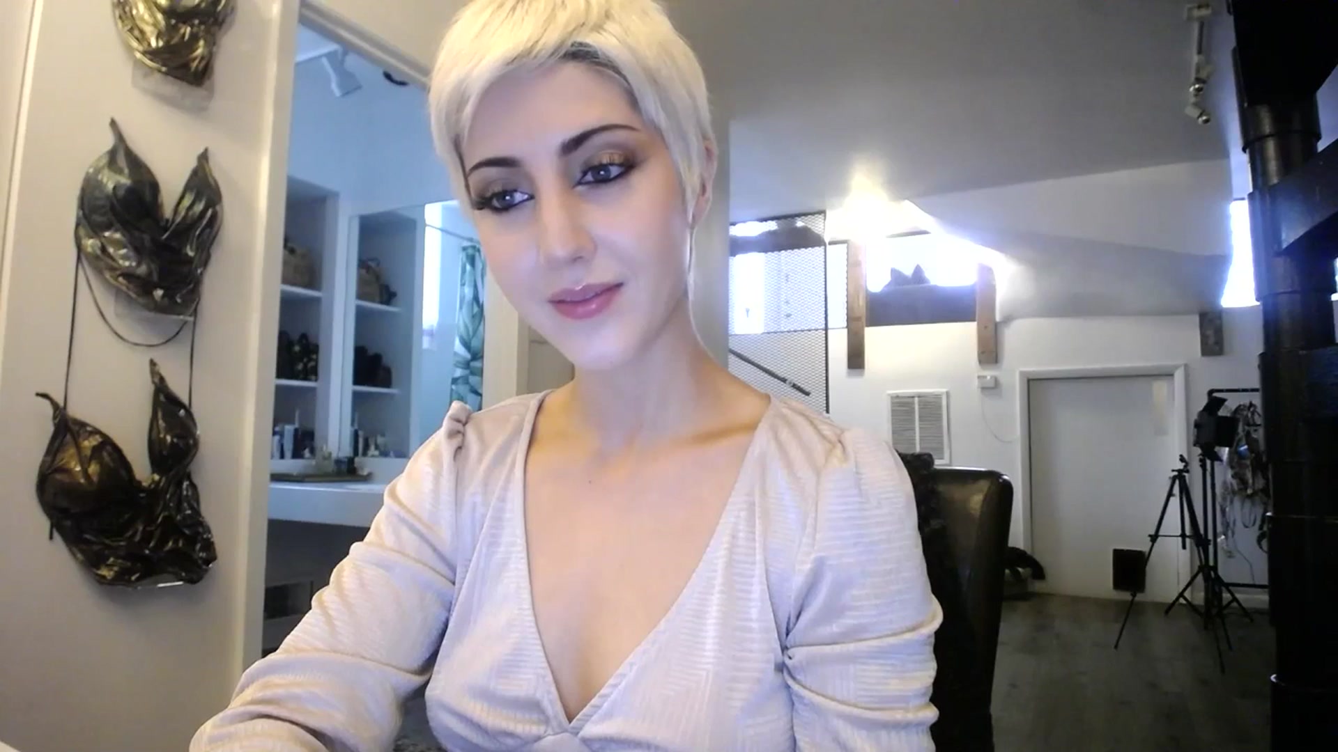 Gallery image thumbnail from ItsJade's myfreecams stream on, 07/13/2023, 17:09 image 15 of 20